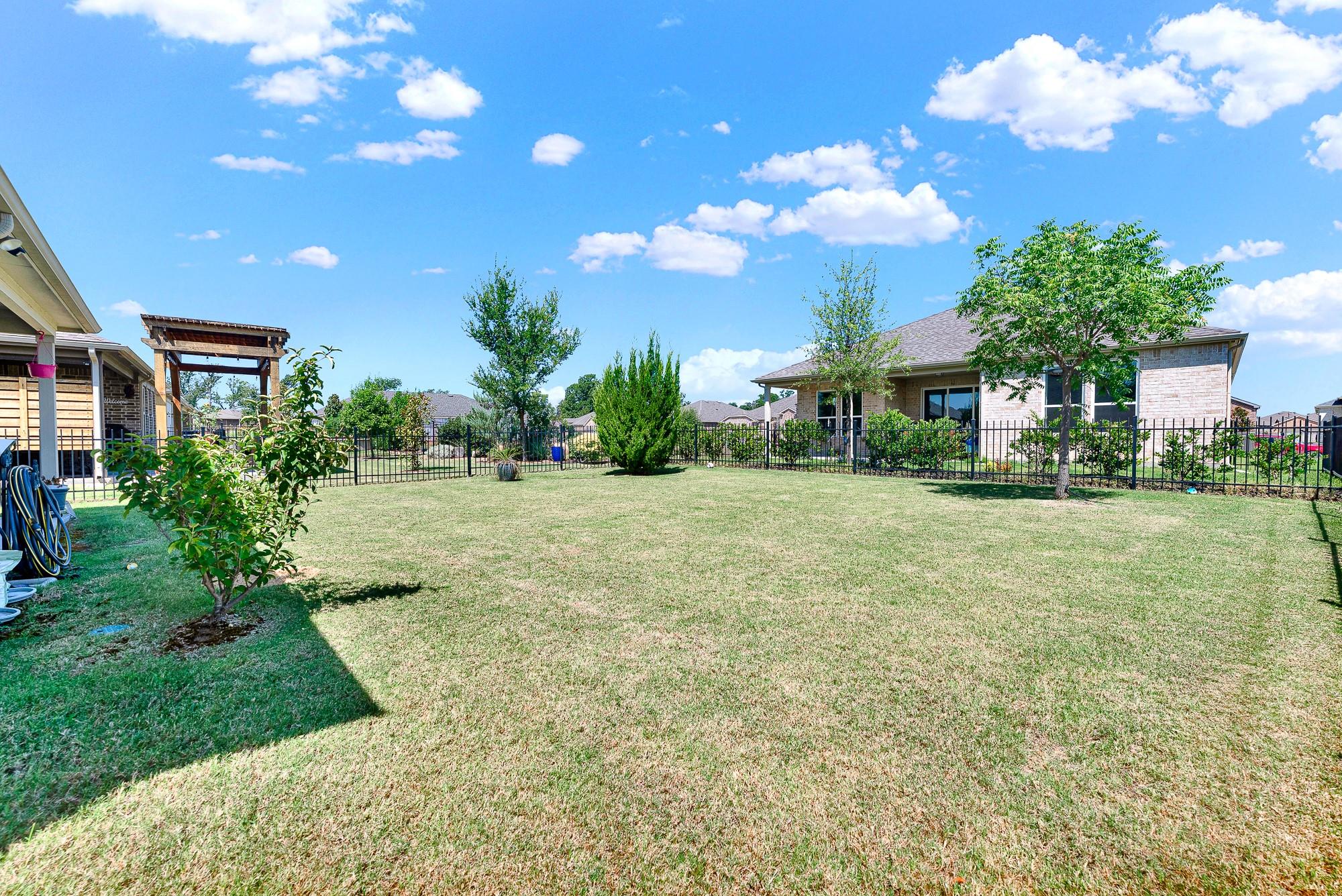 main property photo 31