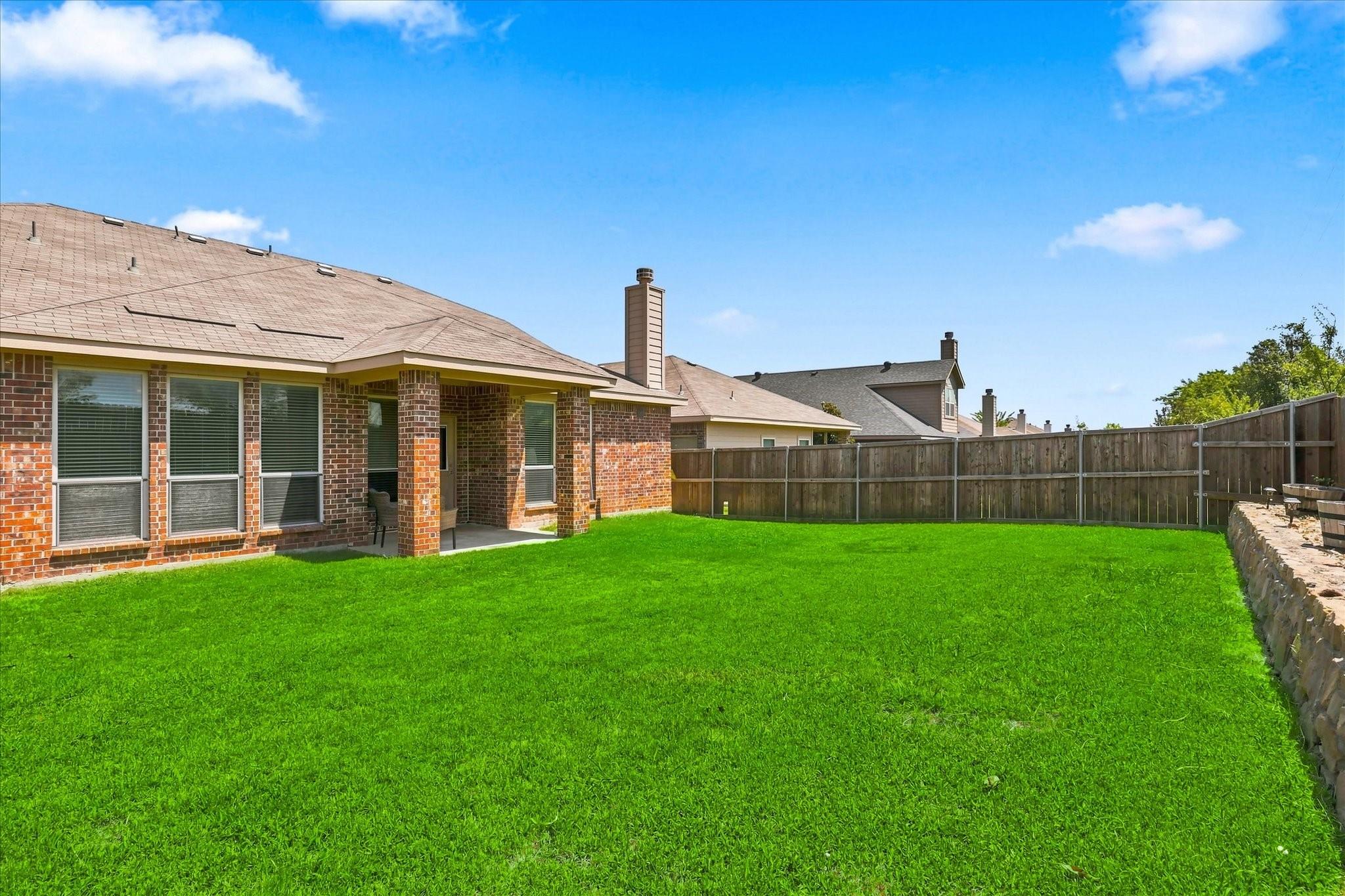 main property photo 37