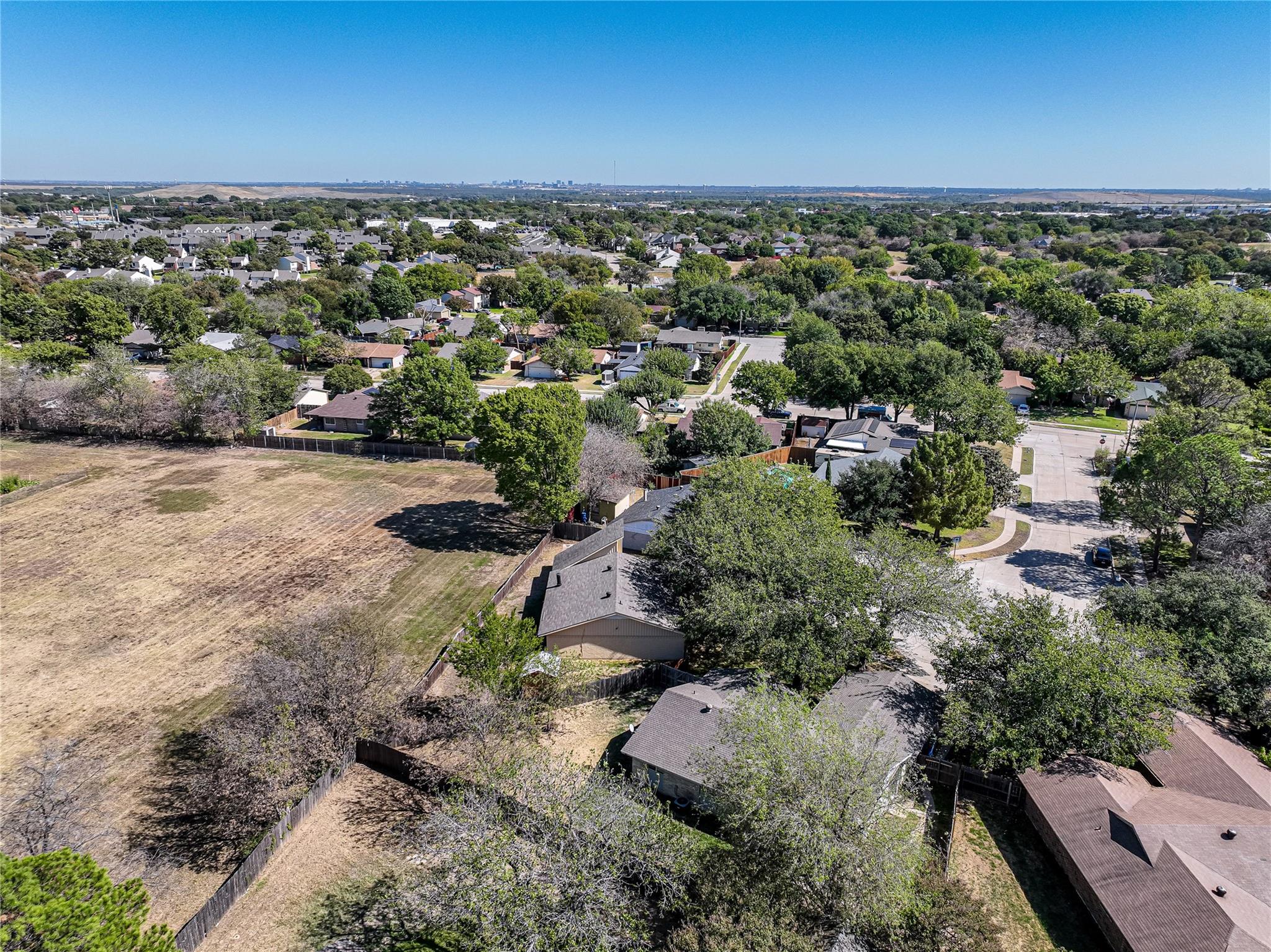 main property photo 22