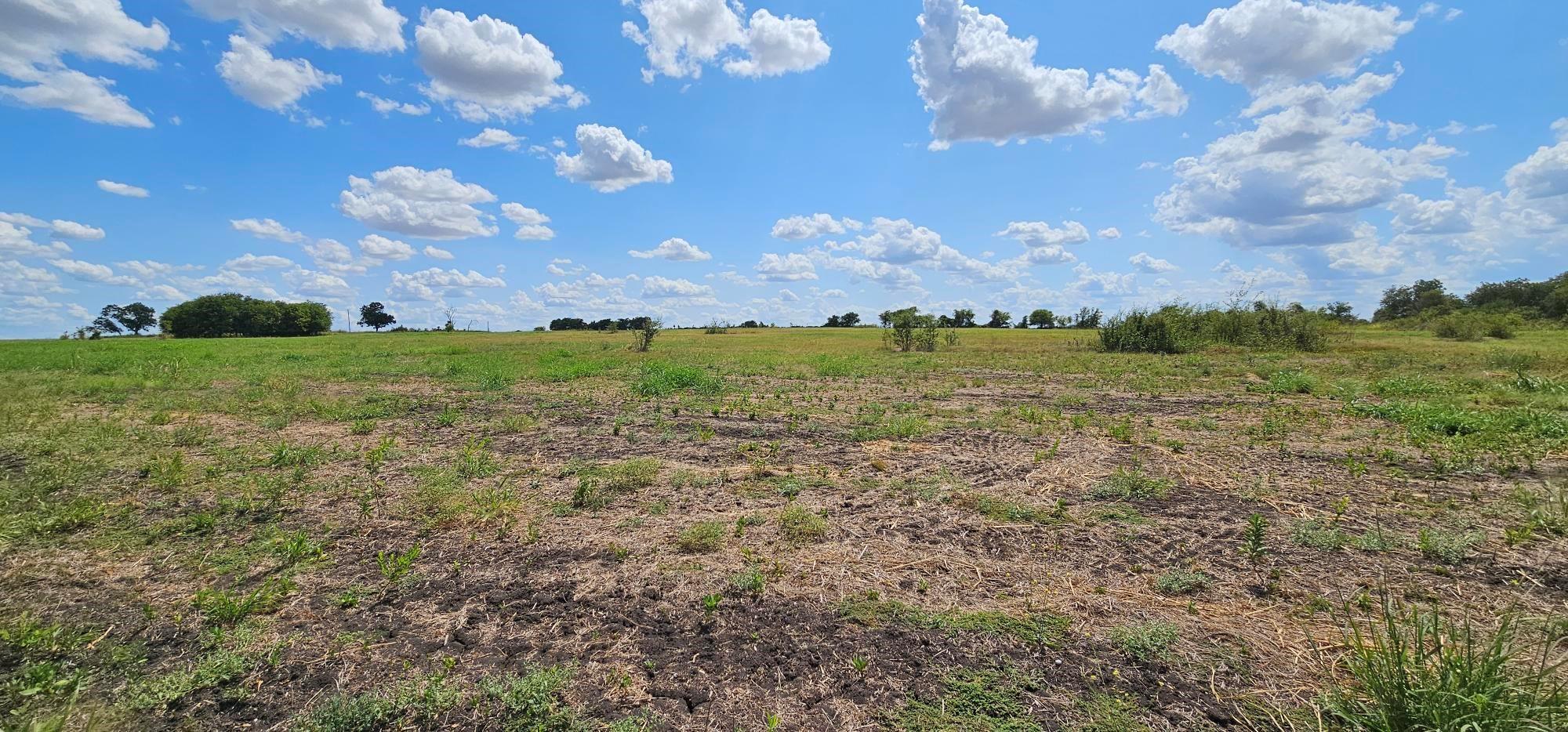 main property photo 11
