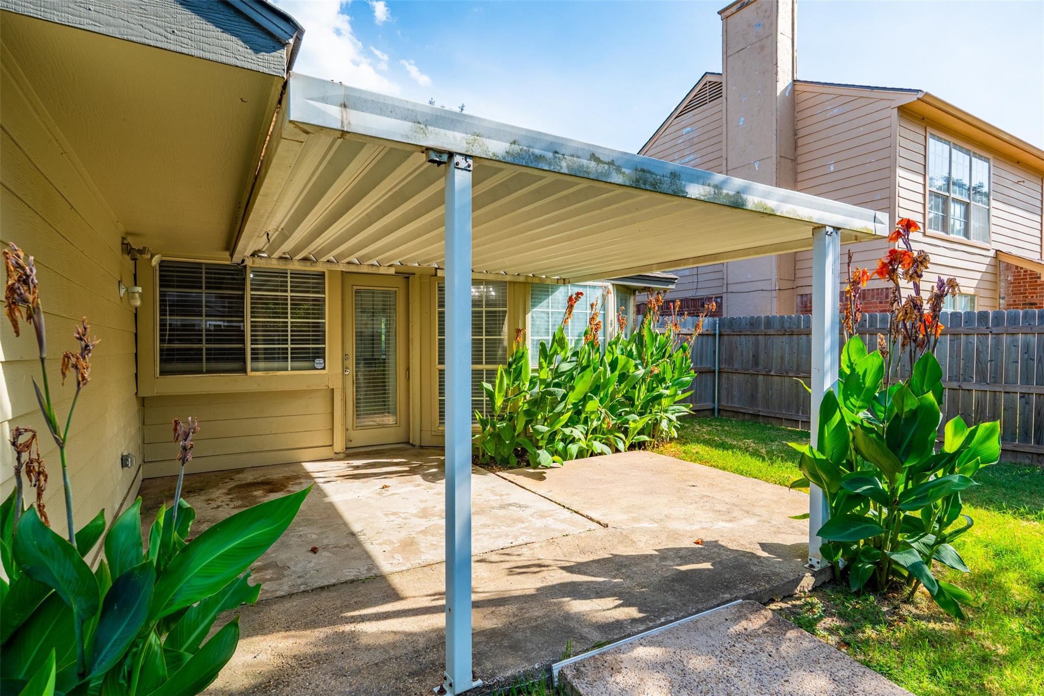 main property photo 24