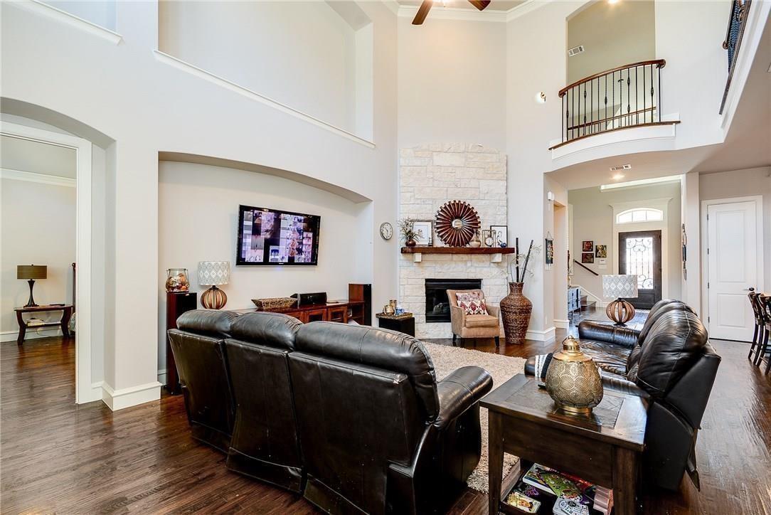 main property photo 8