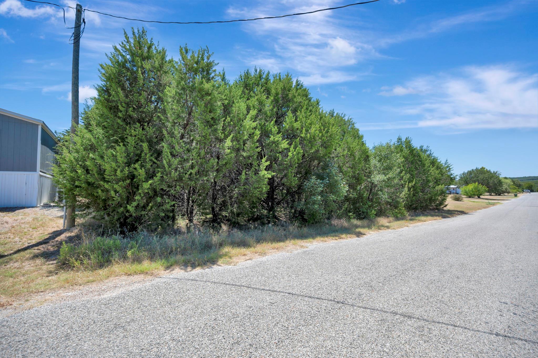 main property photo 20