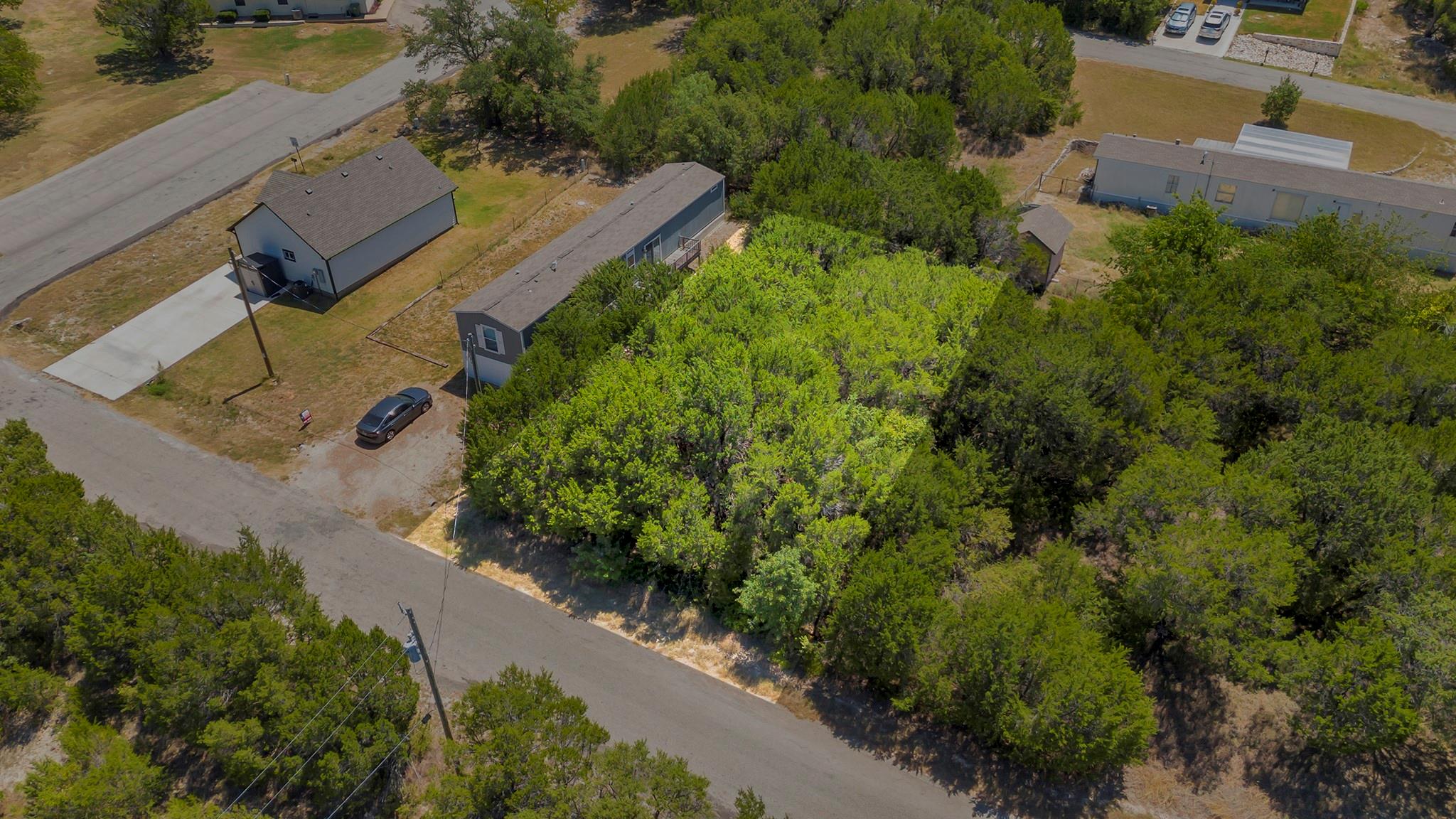 main property photo 32