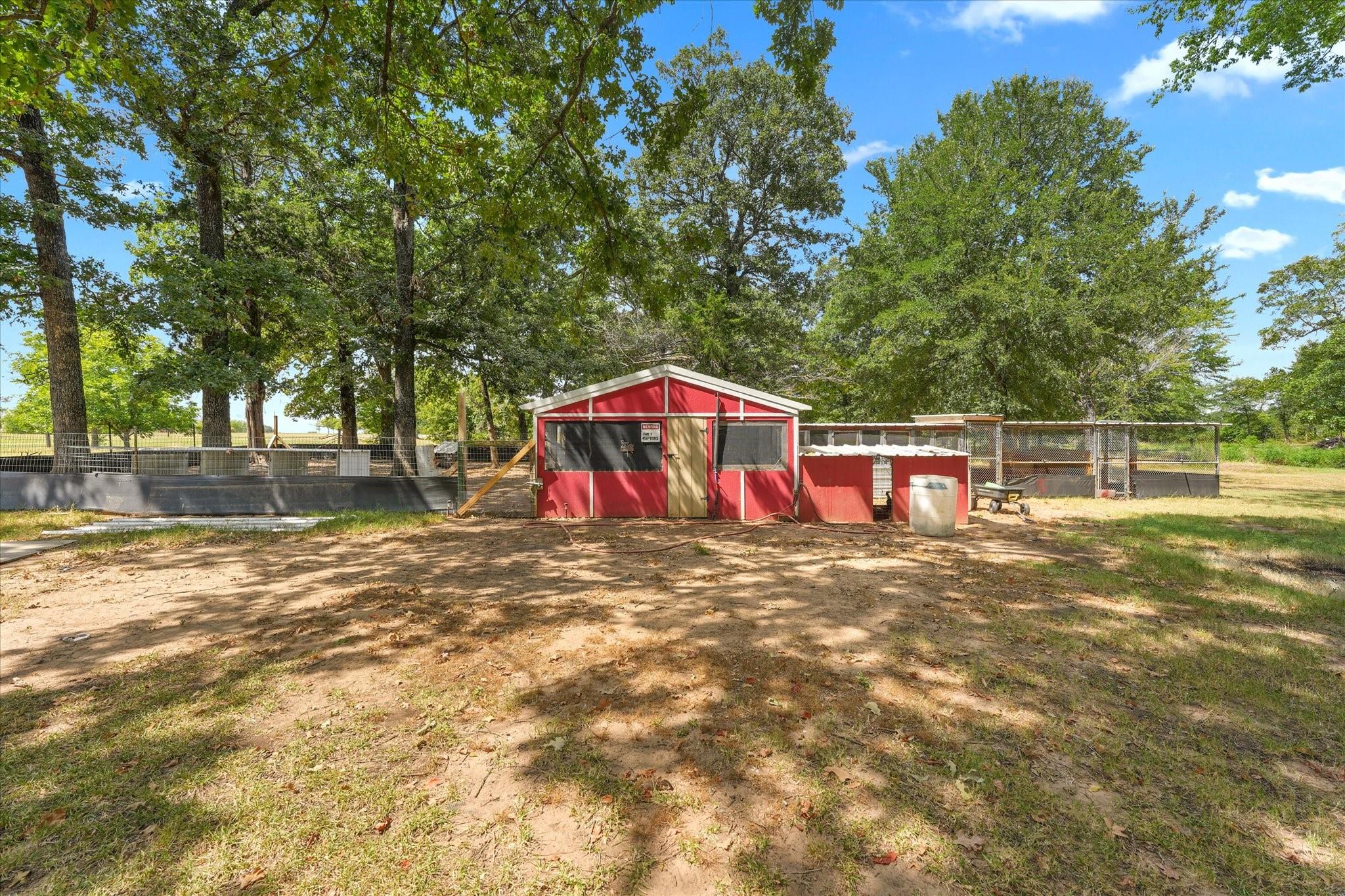 main property photo 27