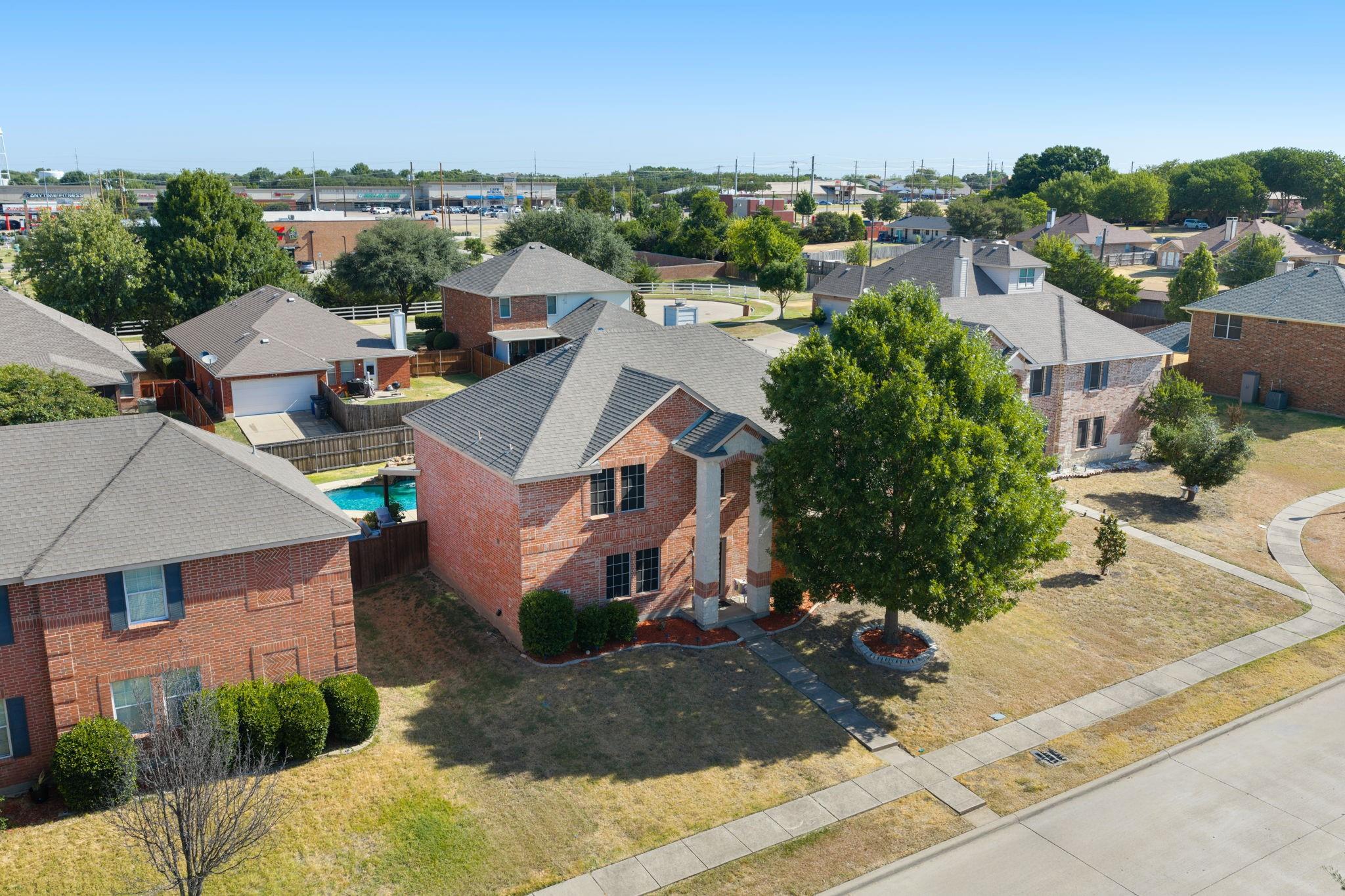 main property photo 32