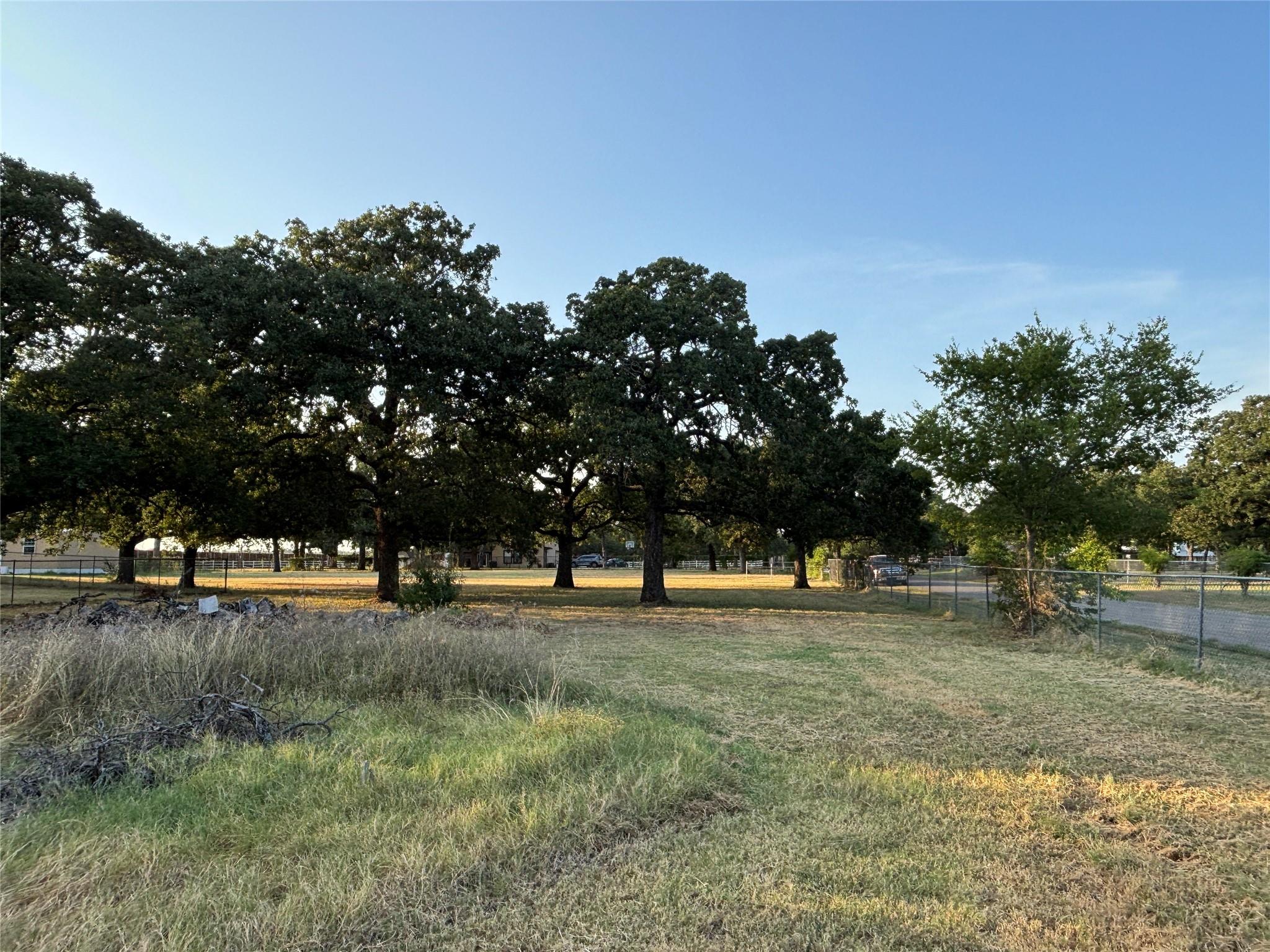 main property photo 10