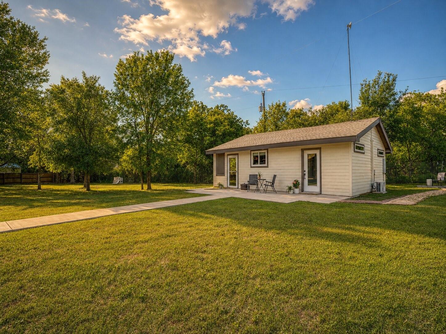 main property photo 25