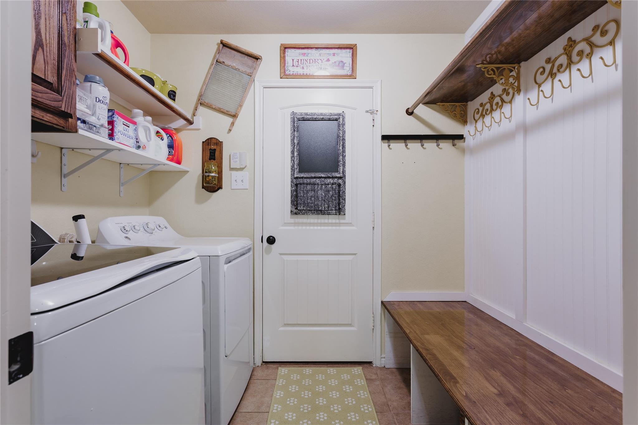 main property photo 16