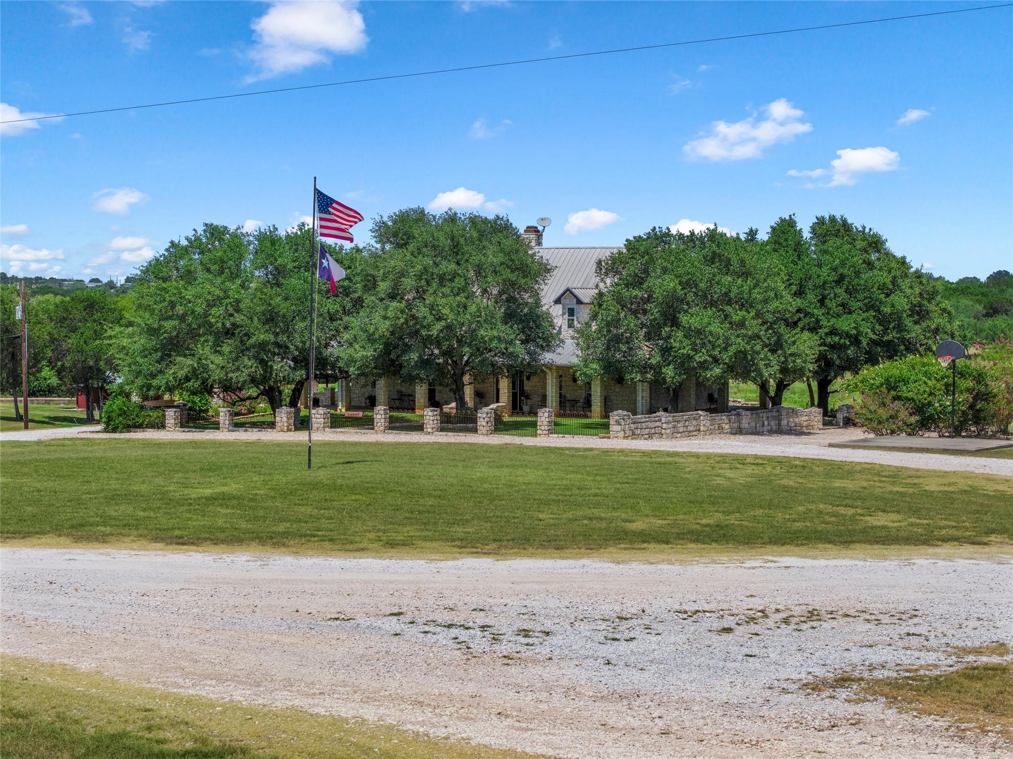 main property photo 37