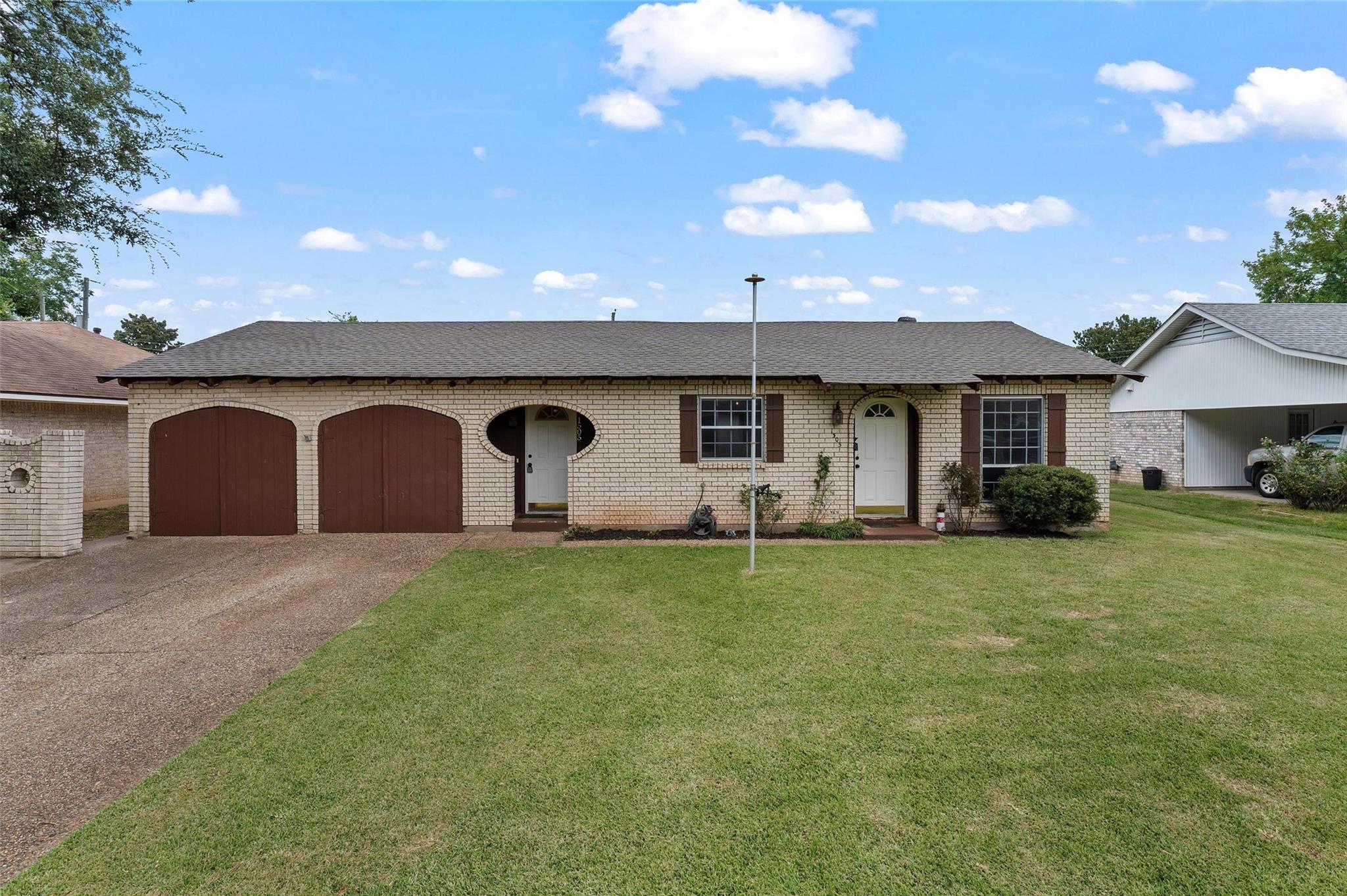 main property photo 3