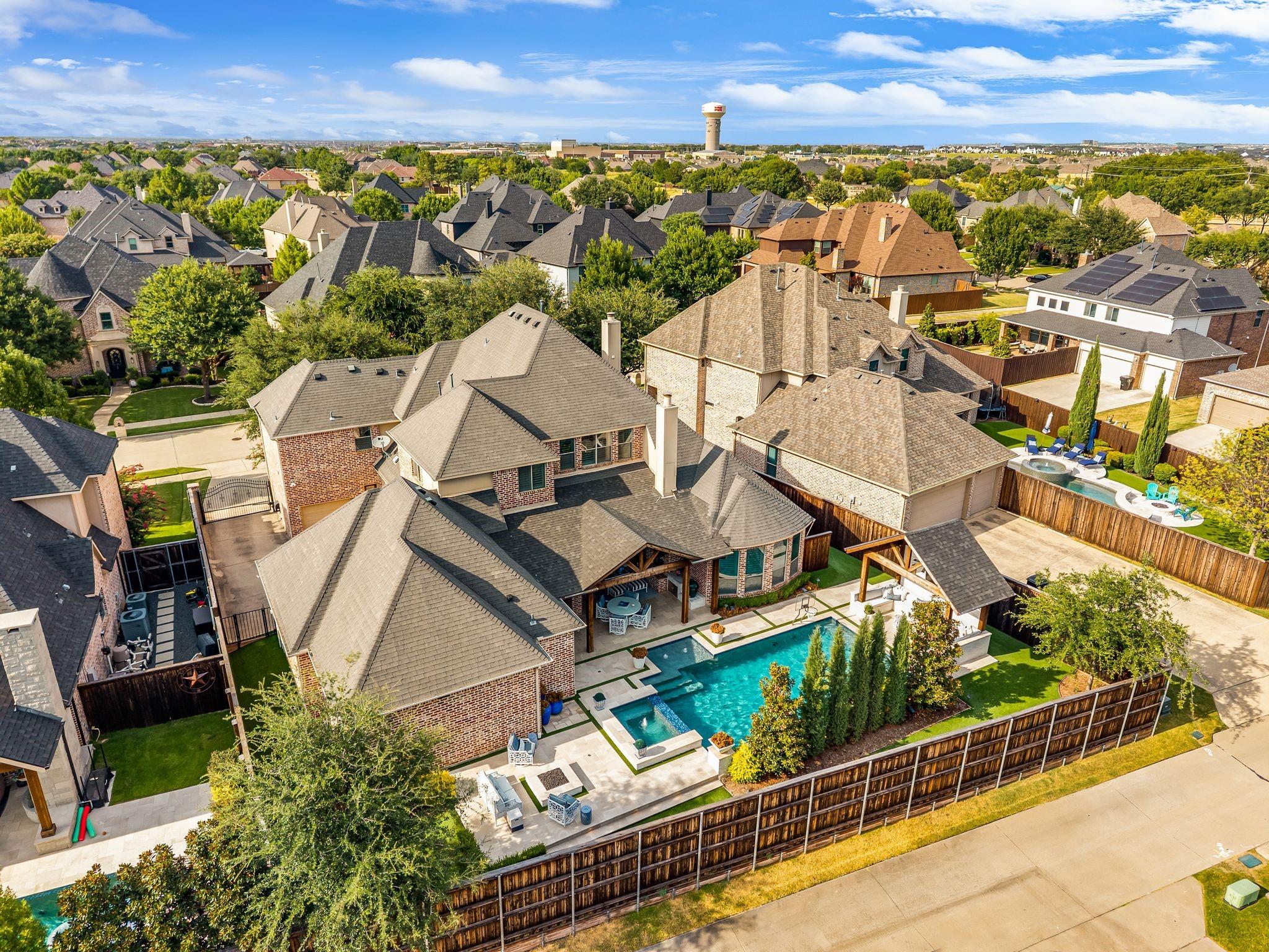 main property photo 32
