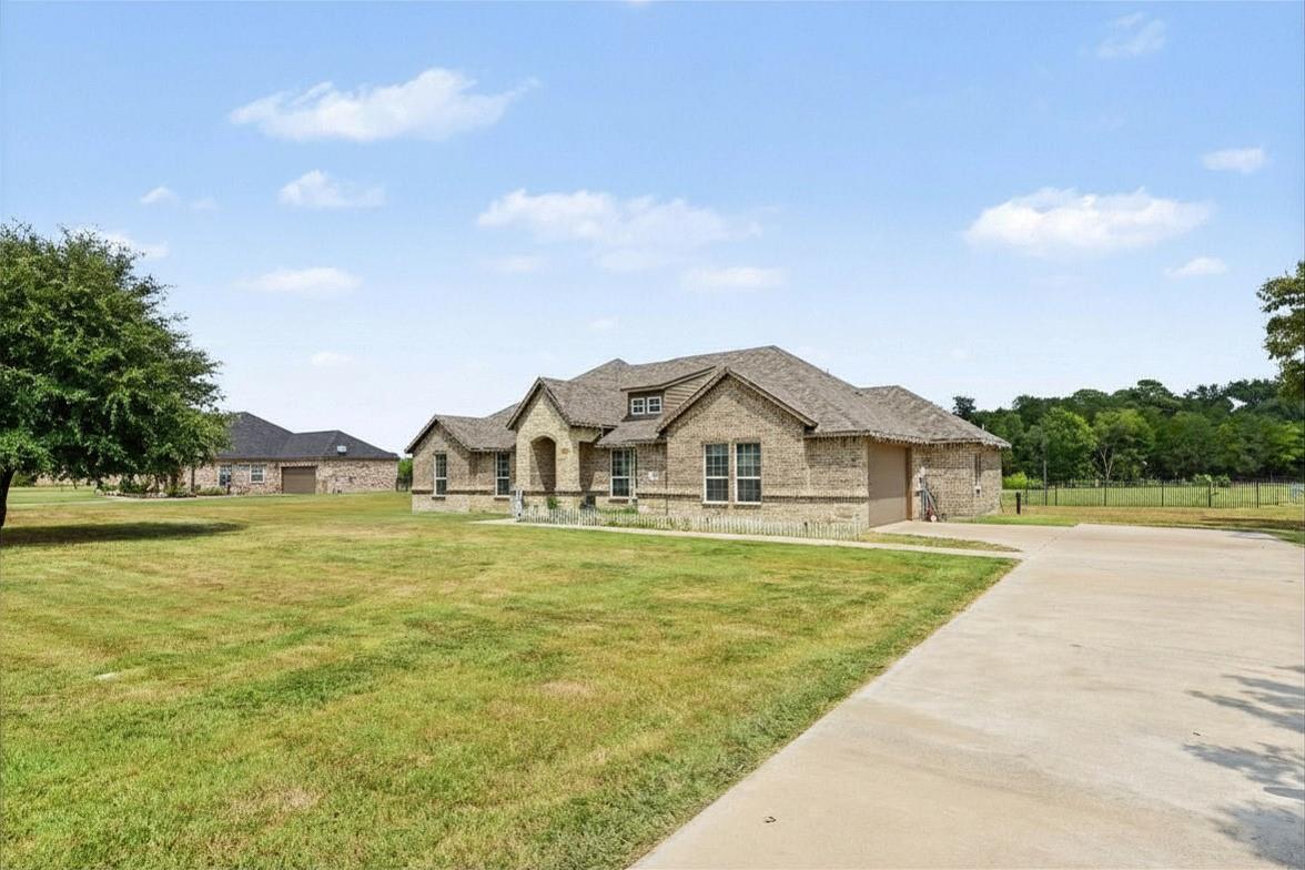 main property photo 3