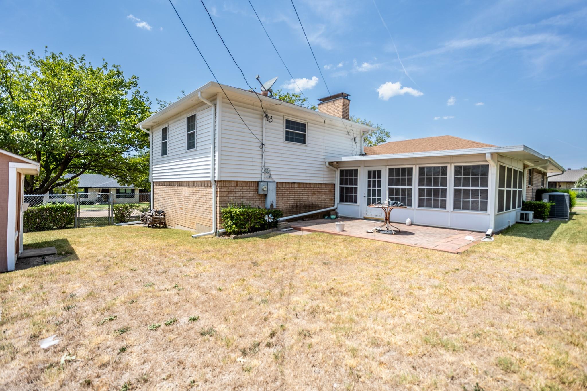 main property photo 3