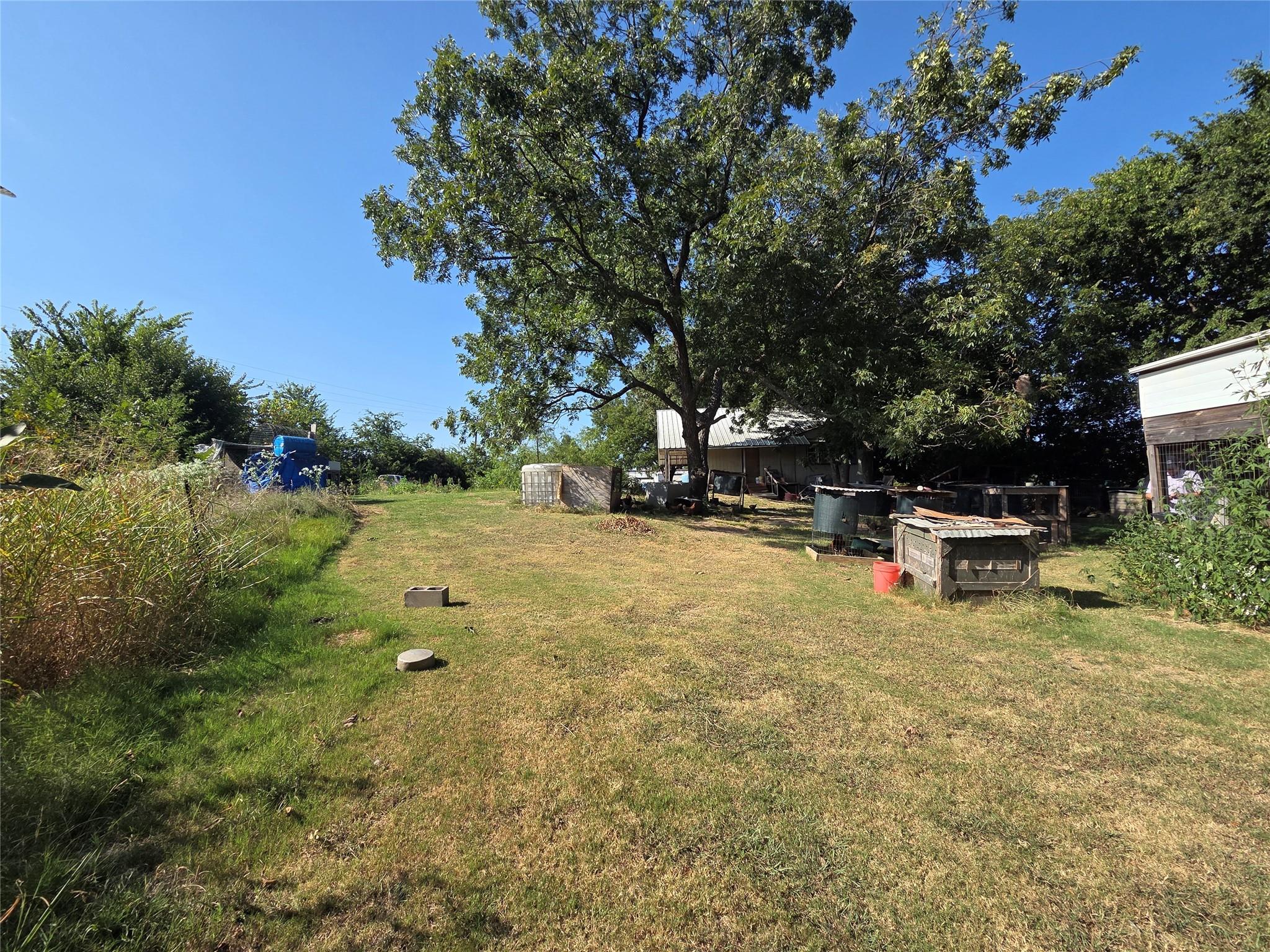 main property photo 12