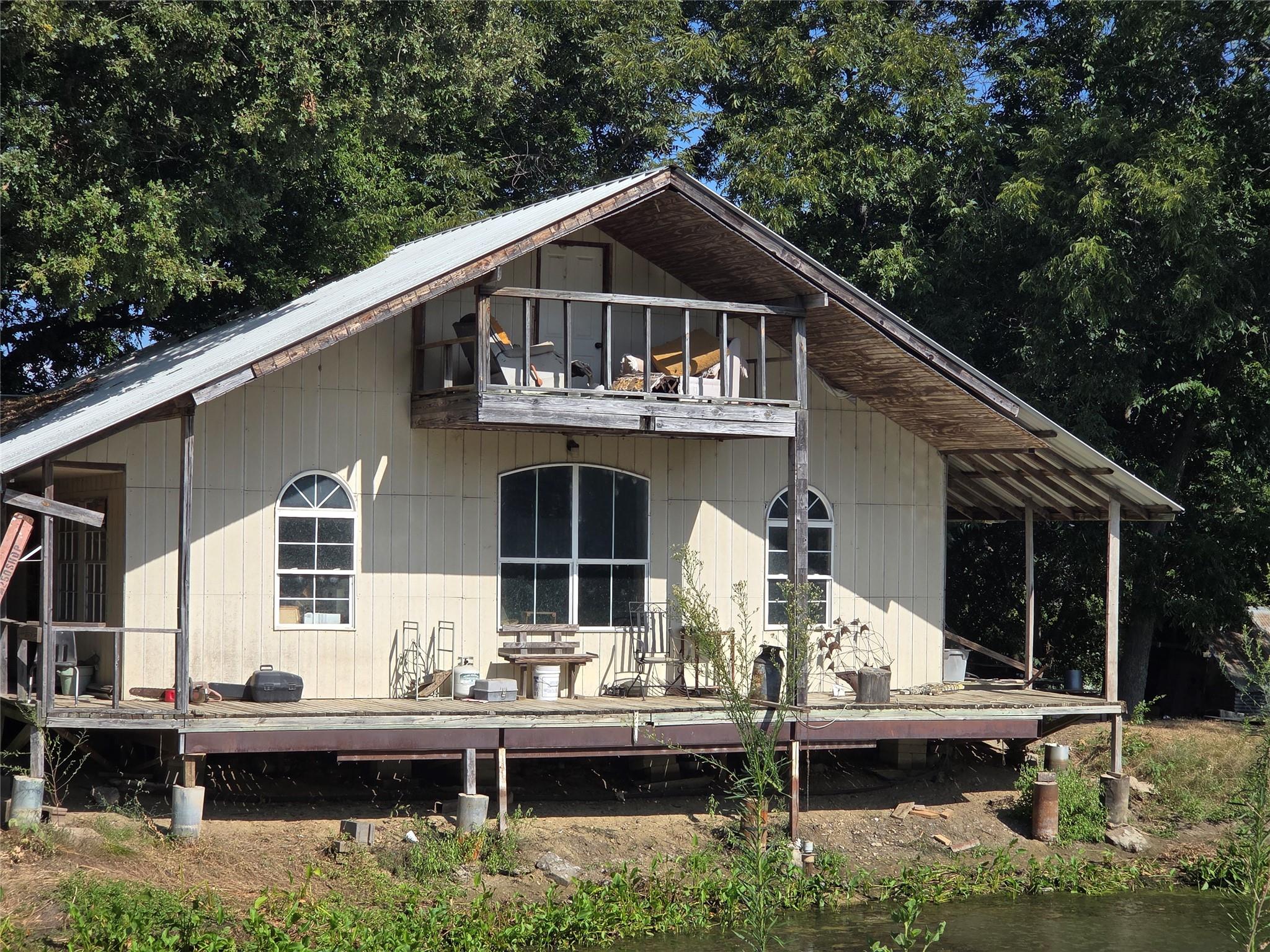 main property photo 18