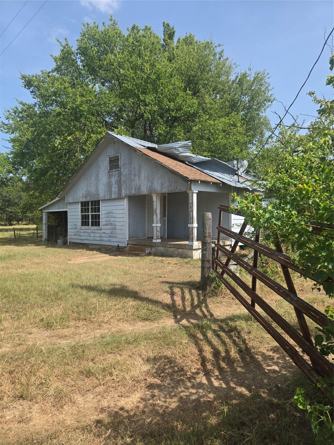 main property photo 15
