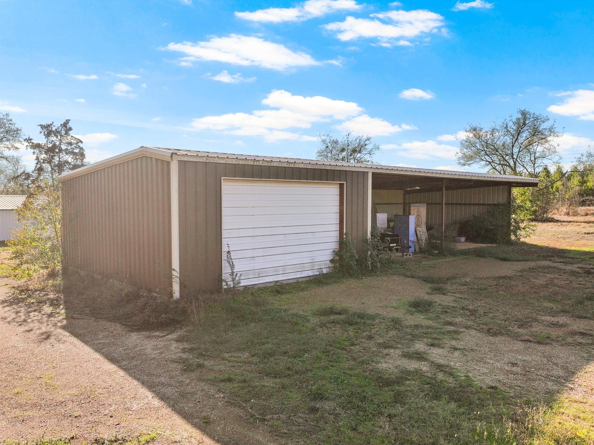 main property photo 5