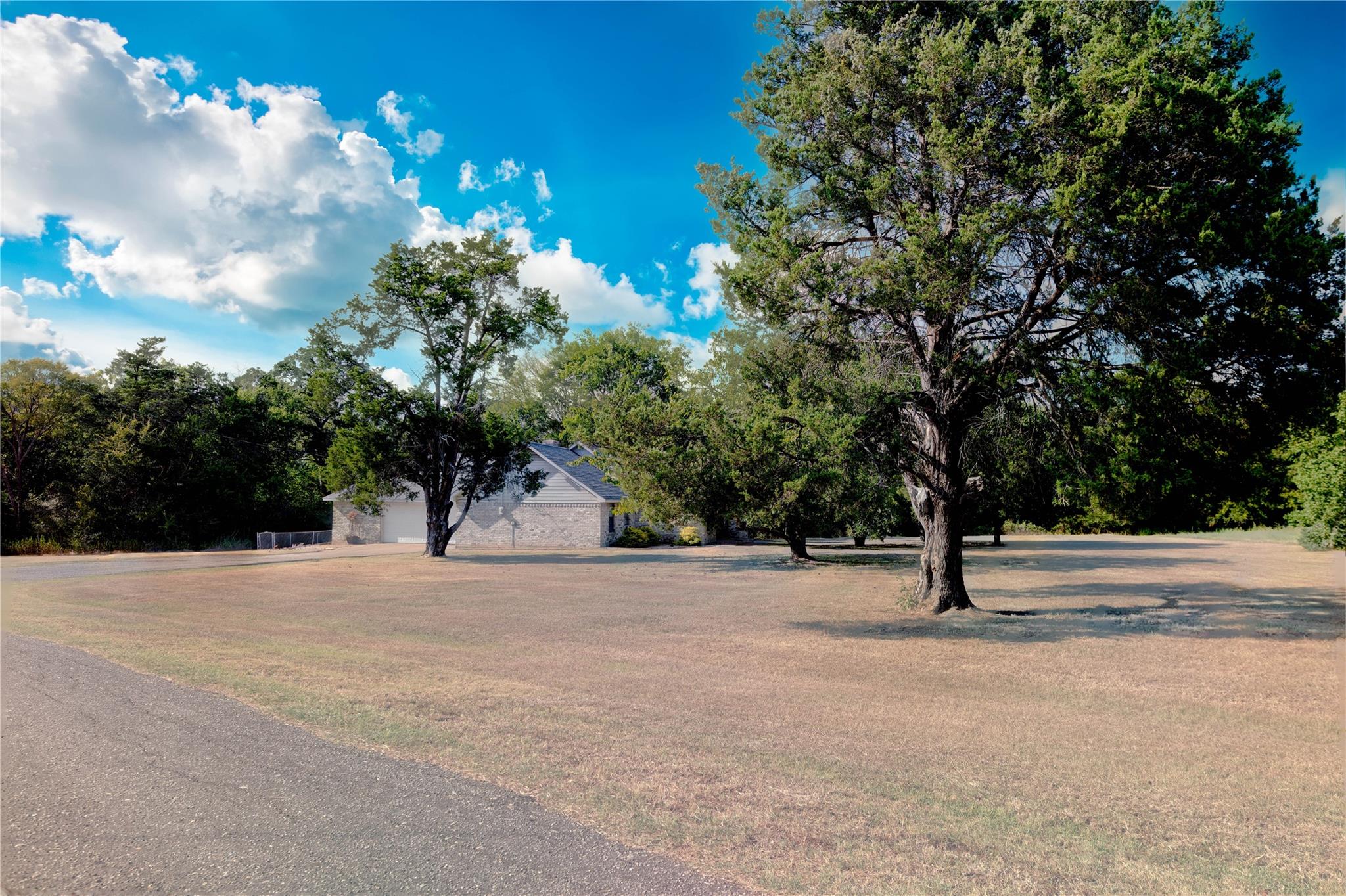 main property photo 21