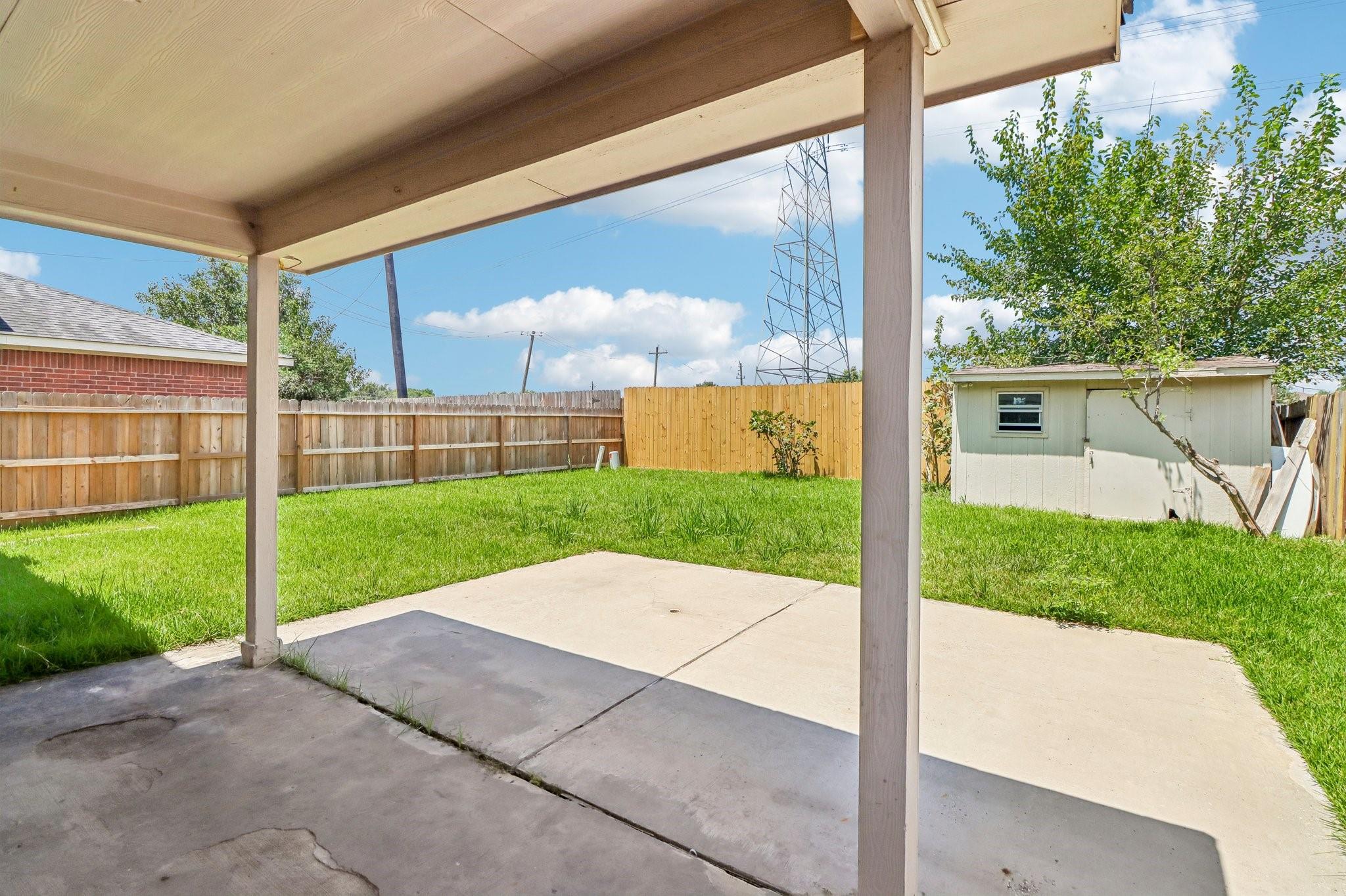main property photo 24