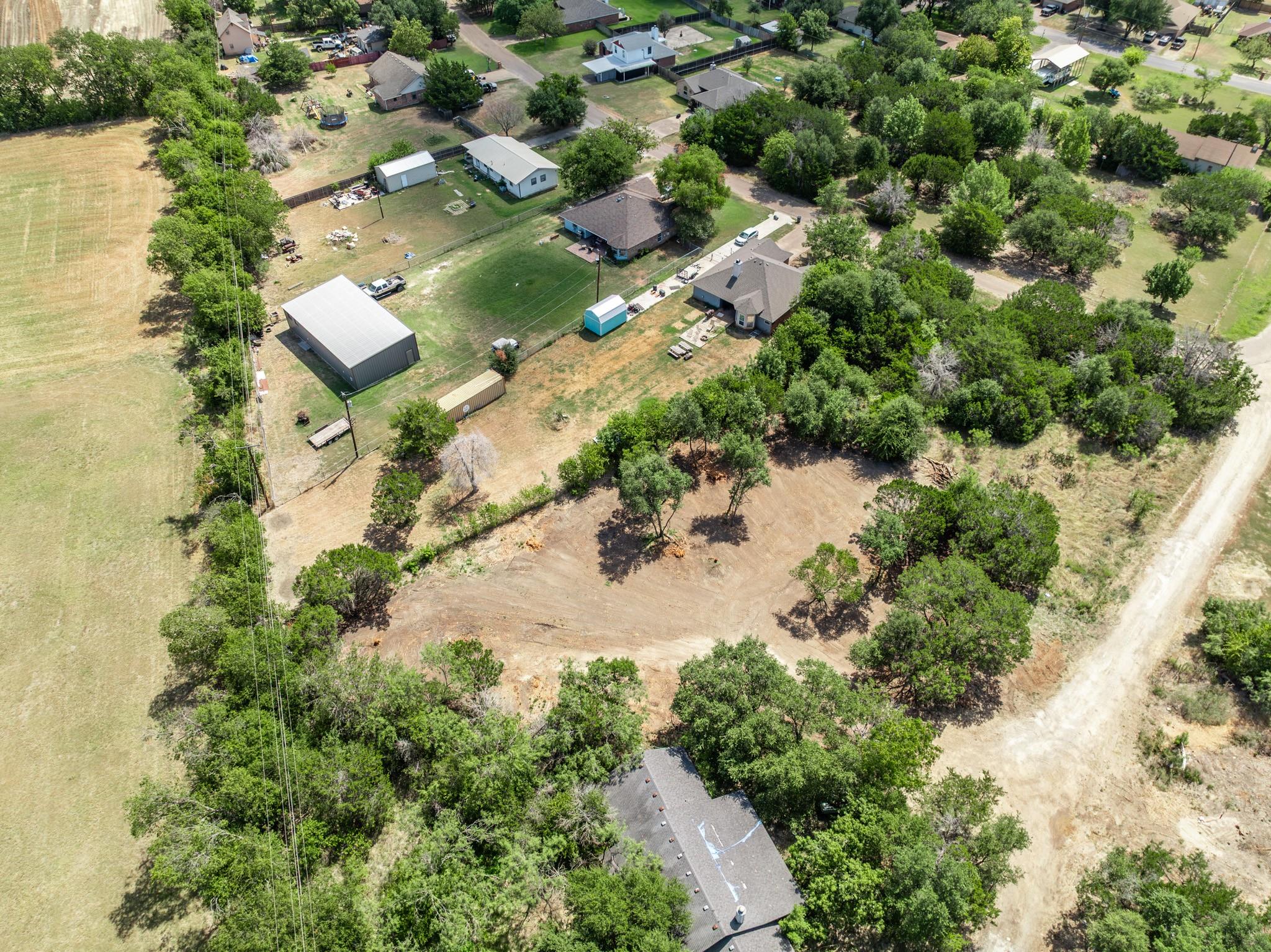 main property photo 14