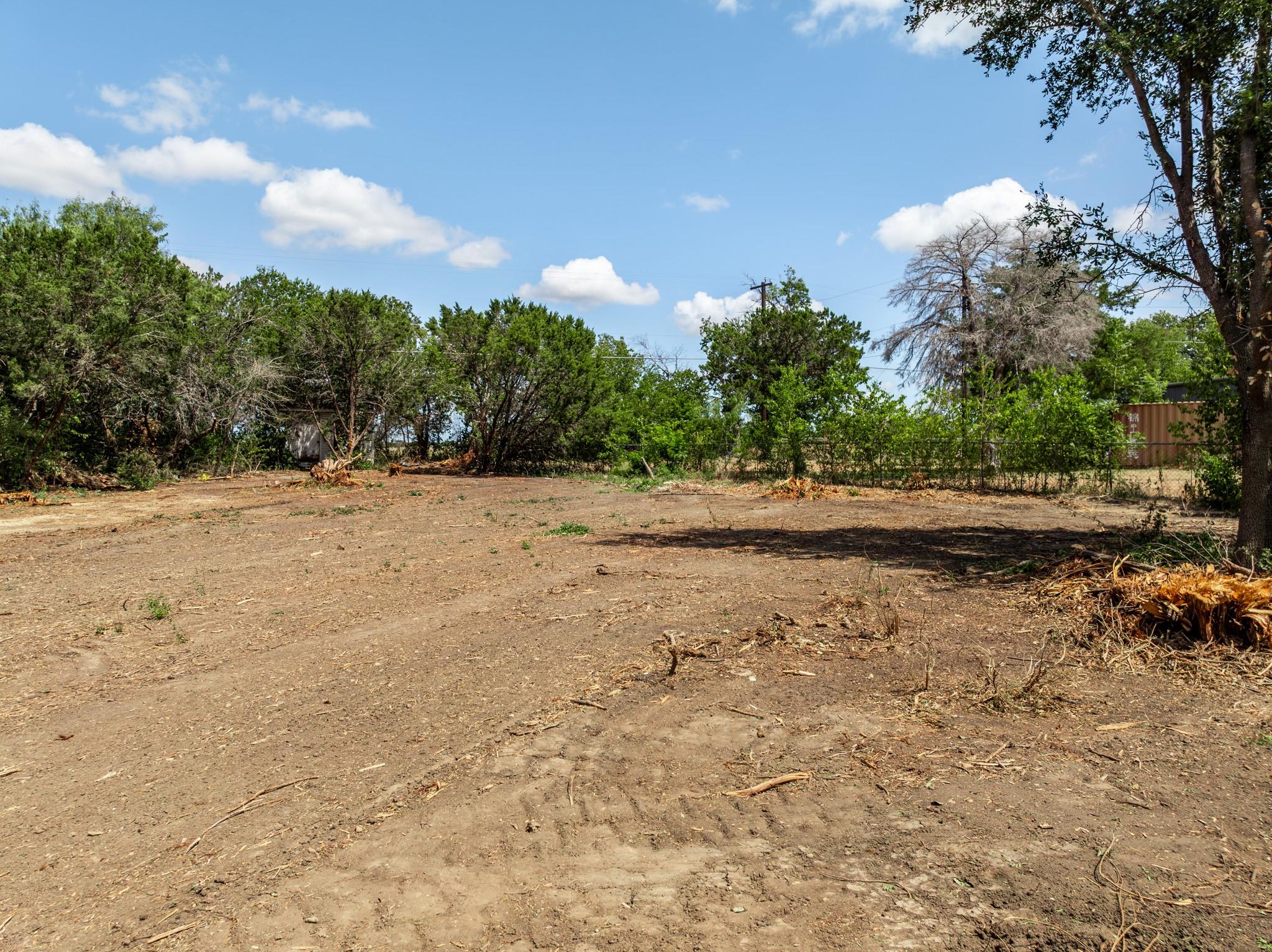 main property photo 6
