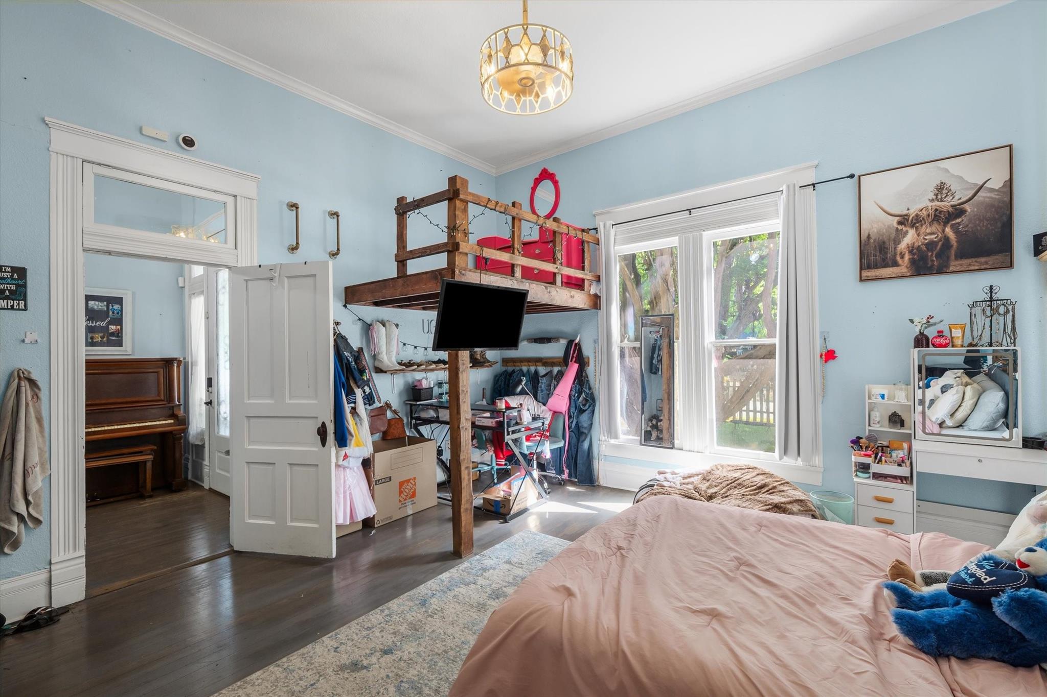 main property photo 19