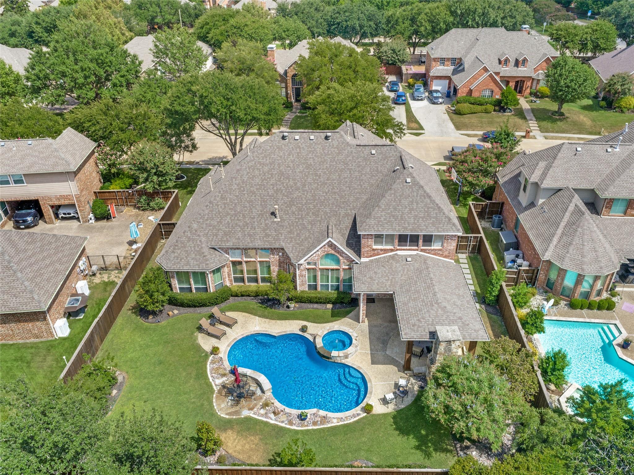 main property photo 34