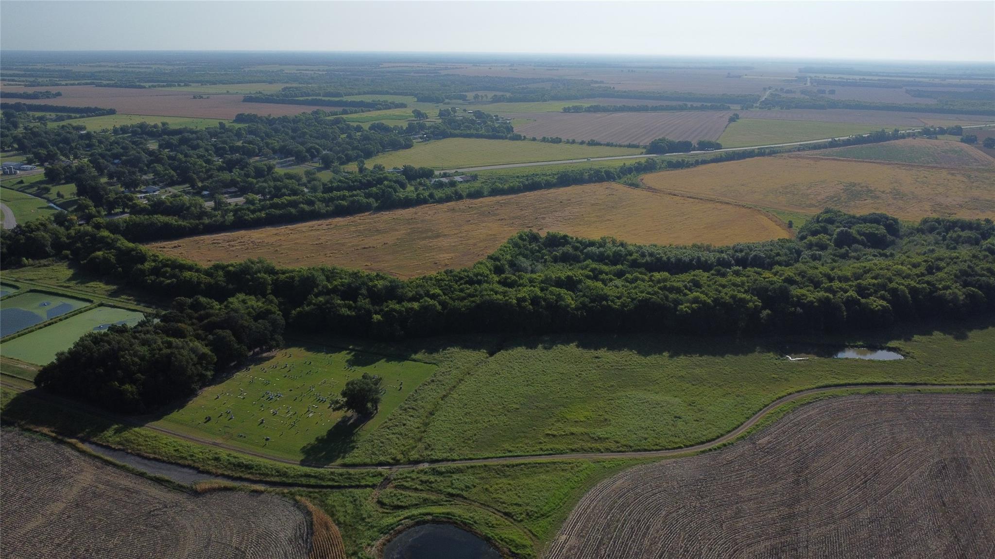 main property photo 6