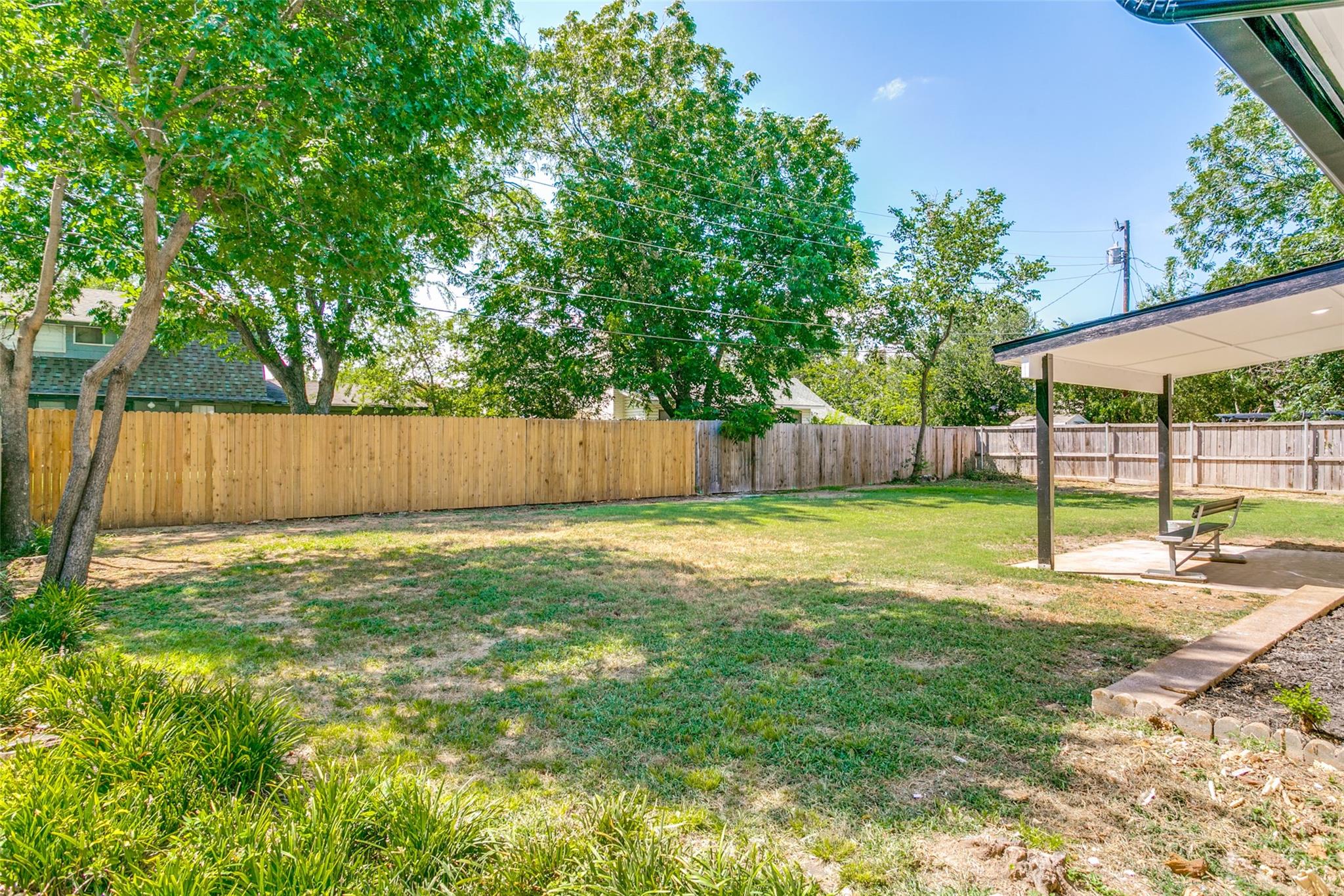 main property photo 23