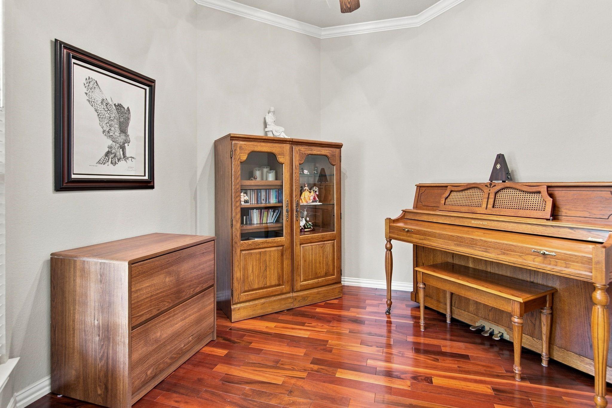 main property photo 15