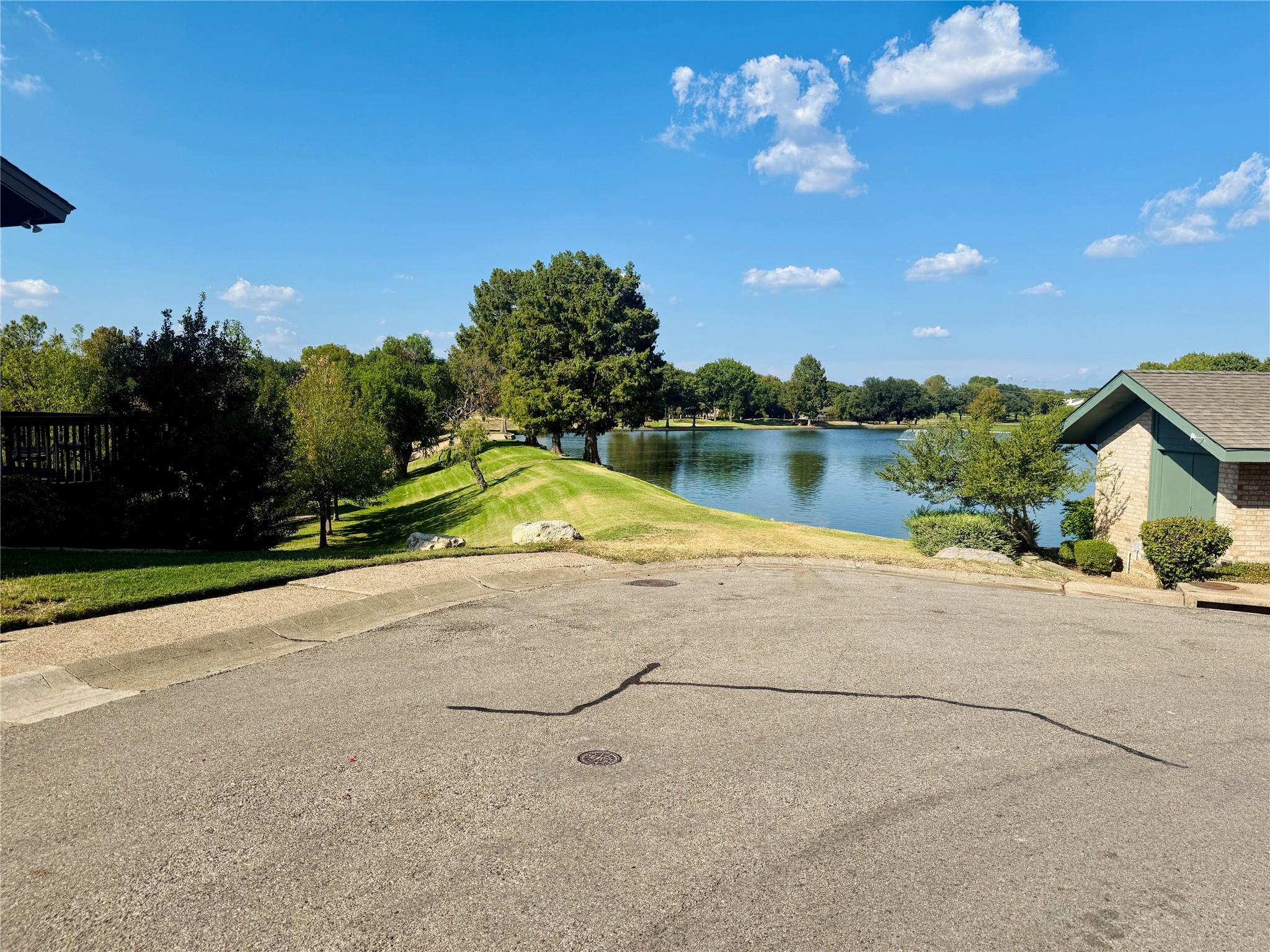 main property photo 28