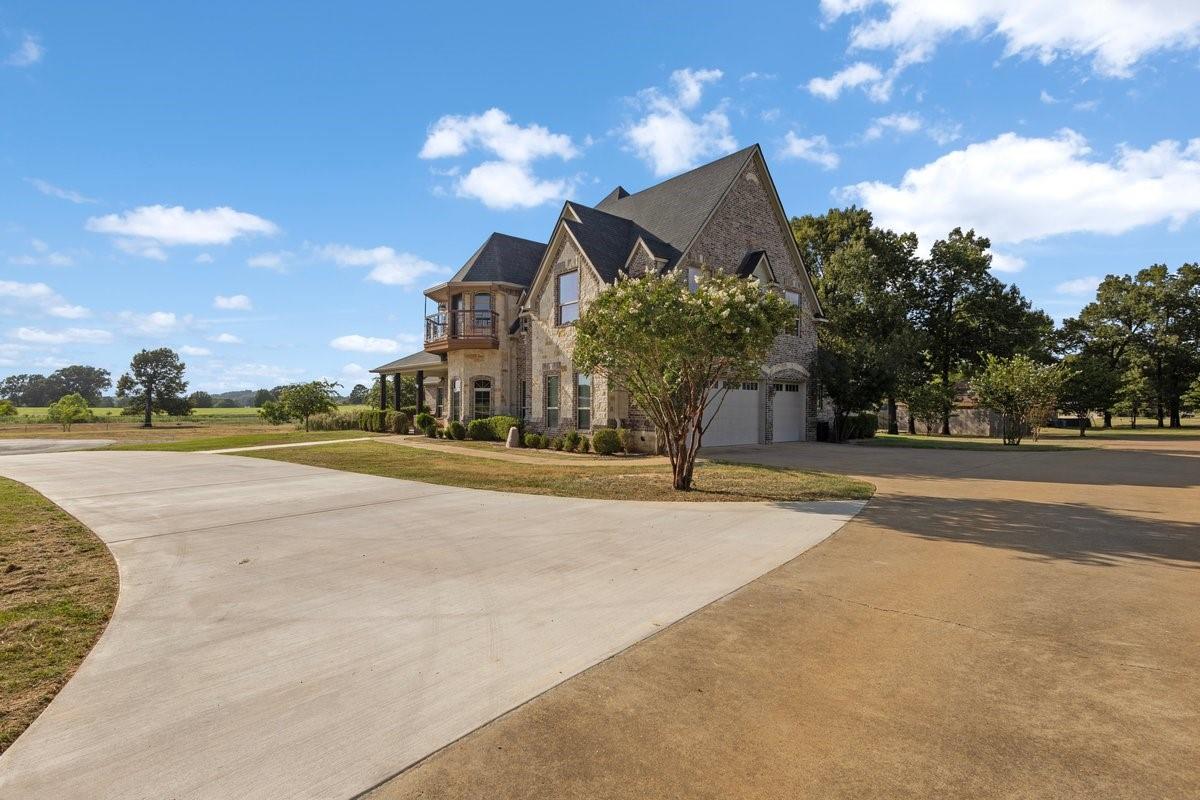 main property photo 36