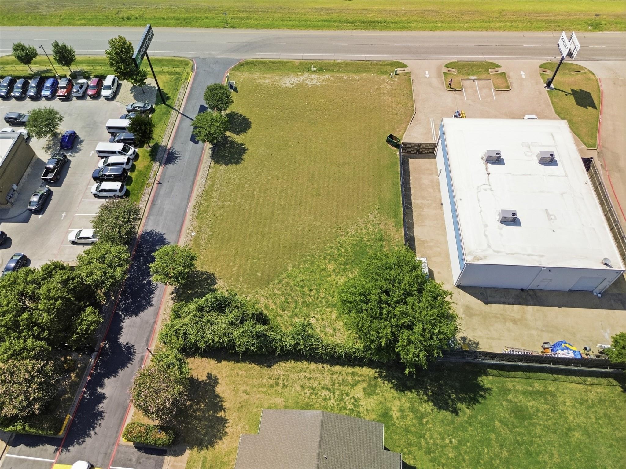 main property photo 9