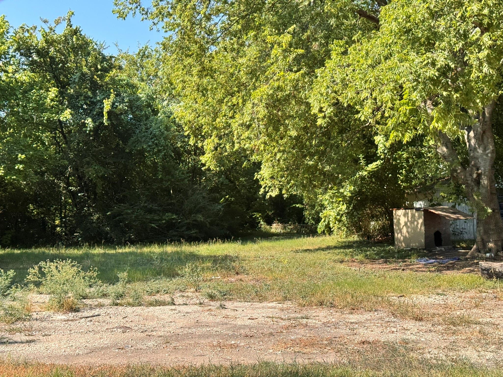 main property photo 6
