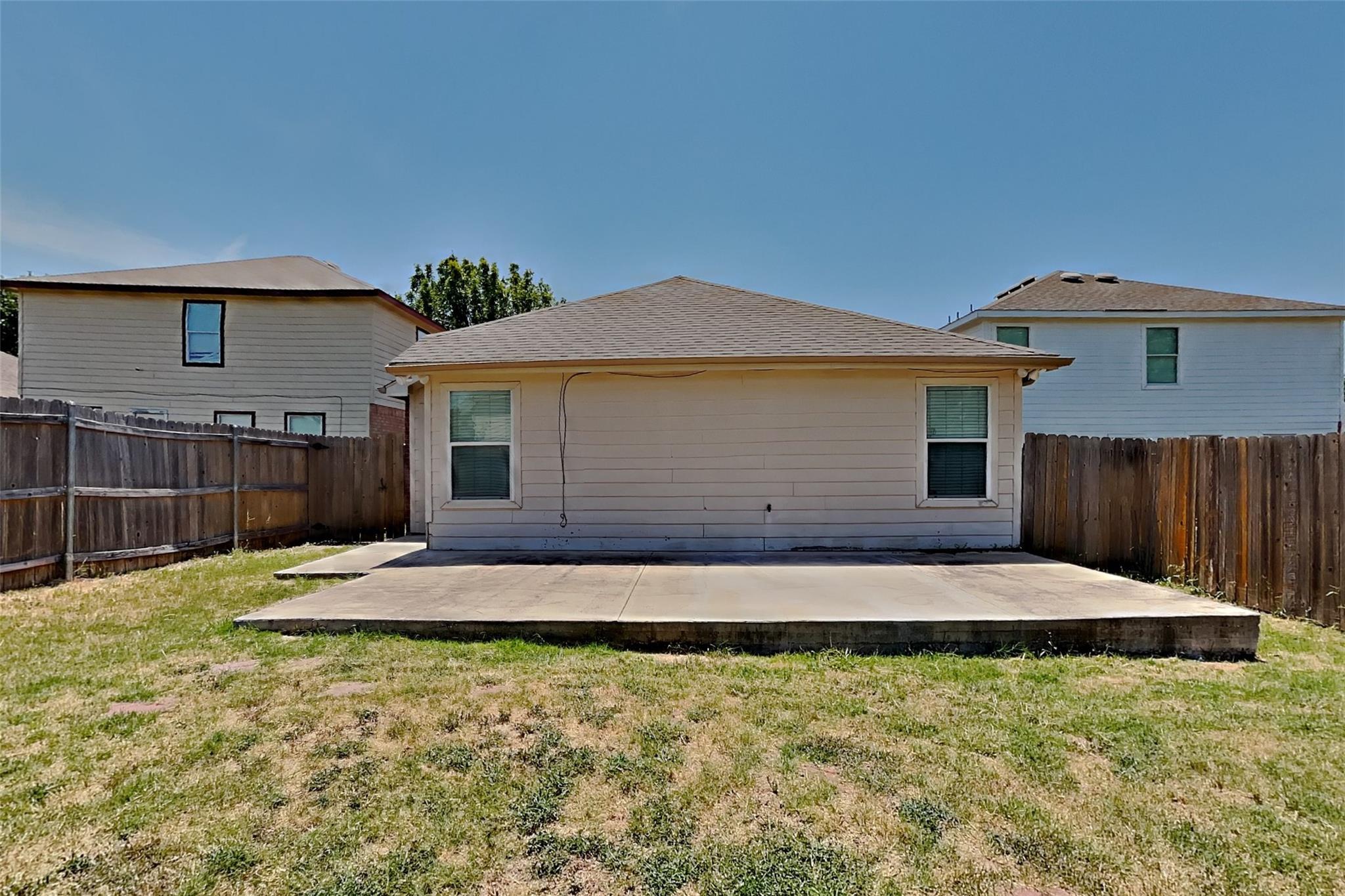 main property photo 19
