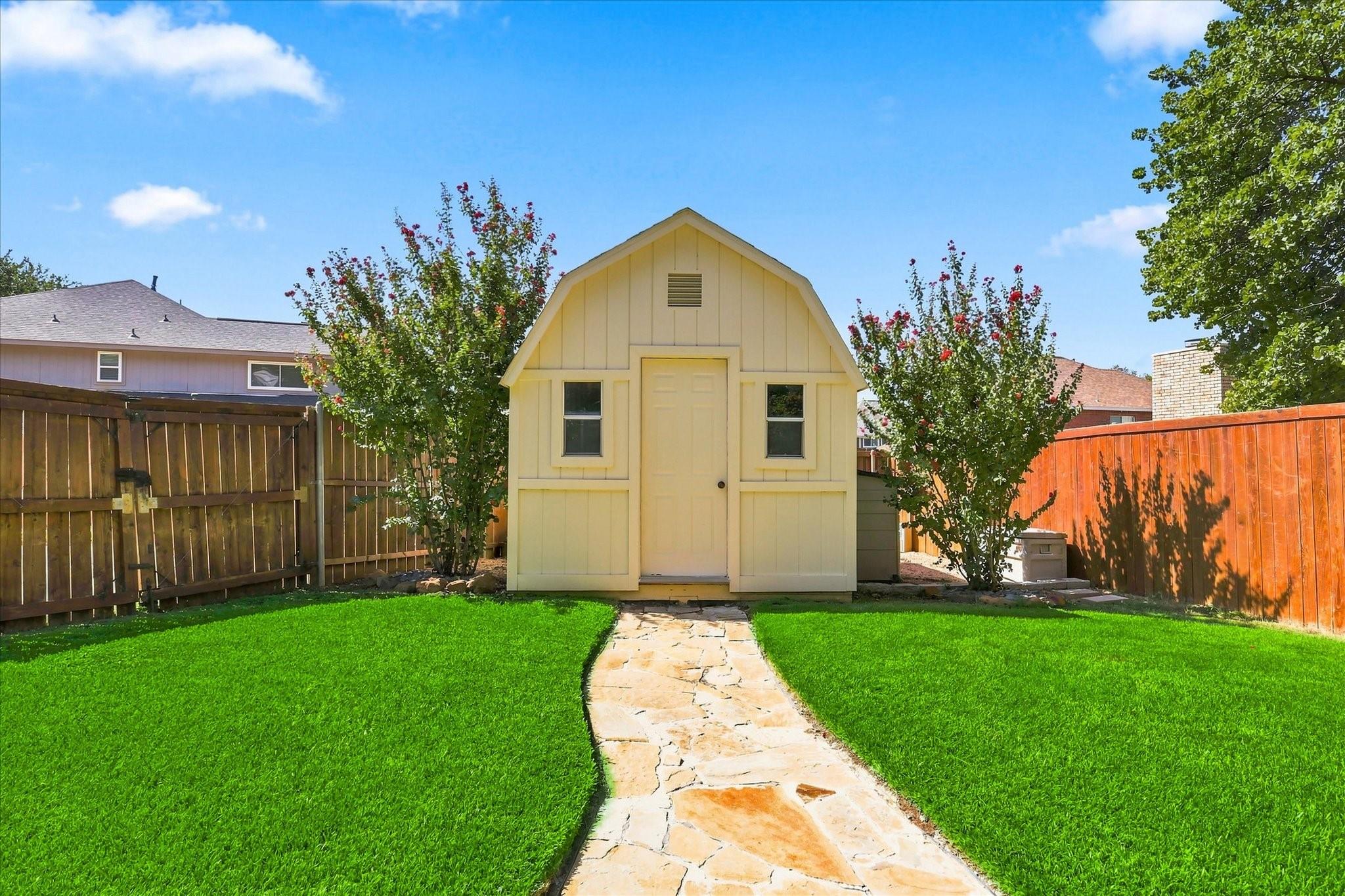 main property photo 35