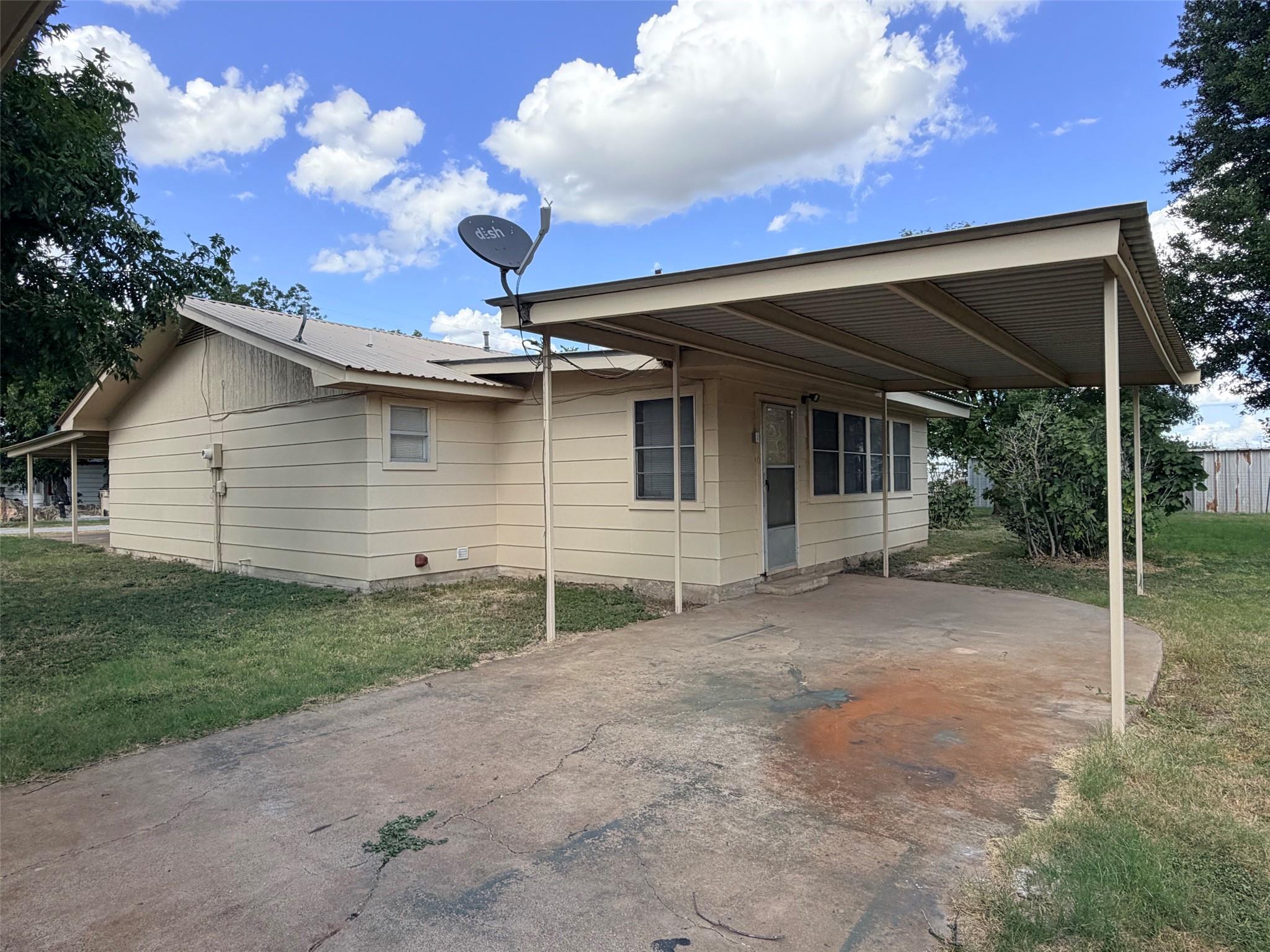 main property photo 23
