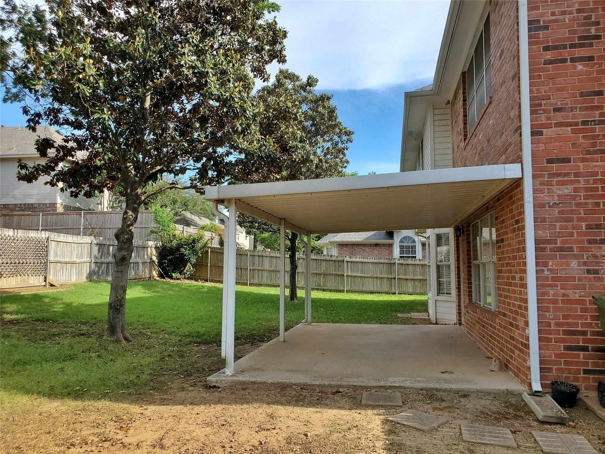 main property photo 18