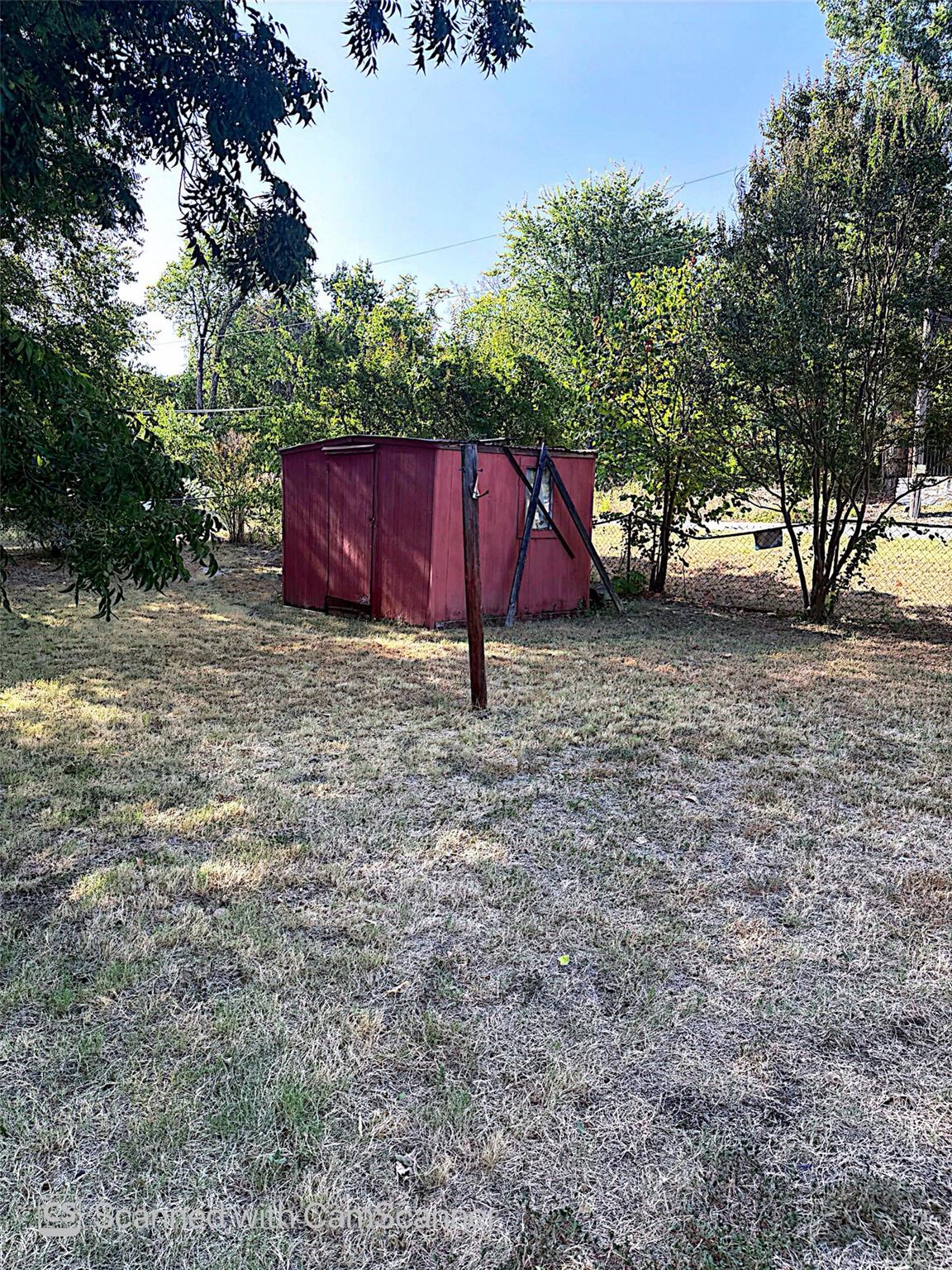 main property photo 18