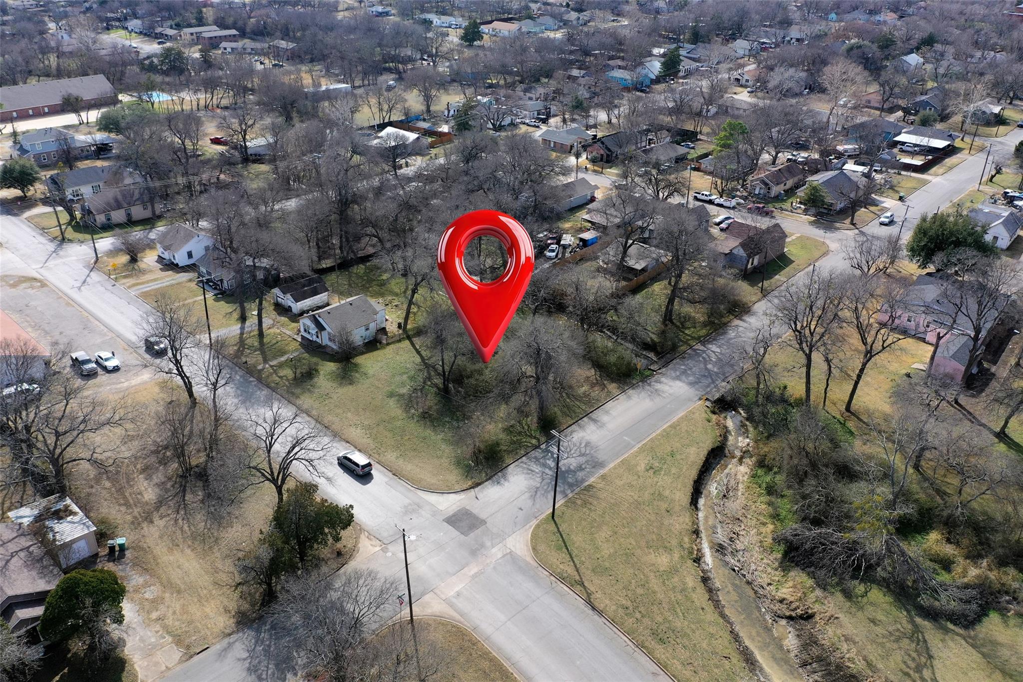 main property photo 6