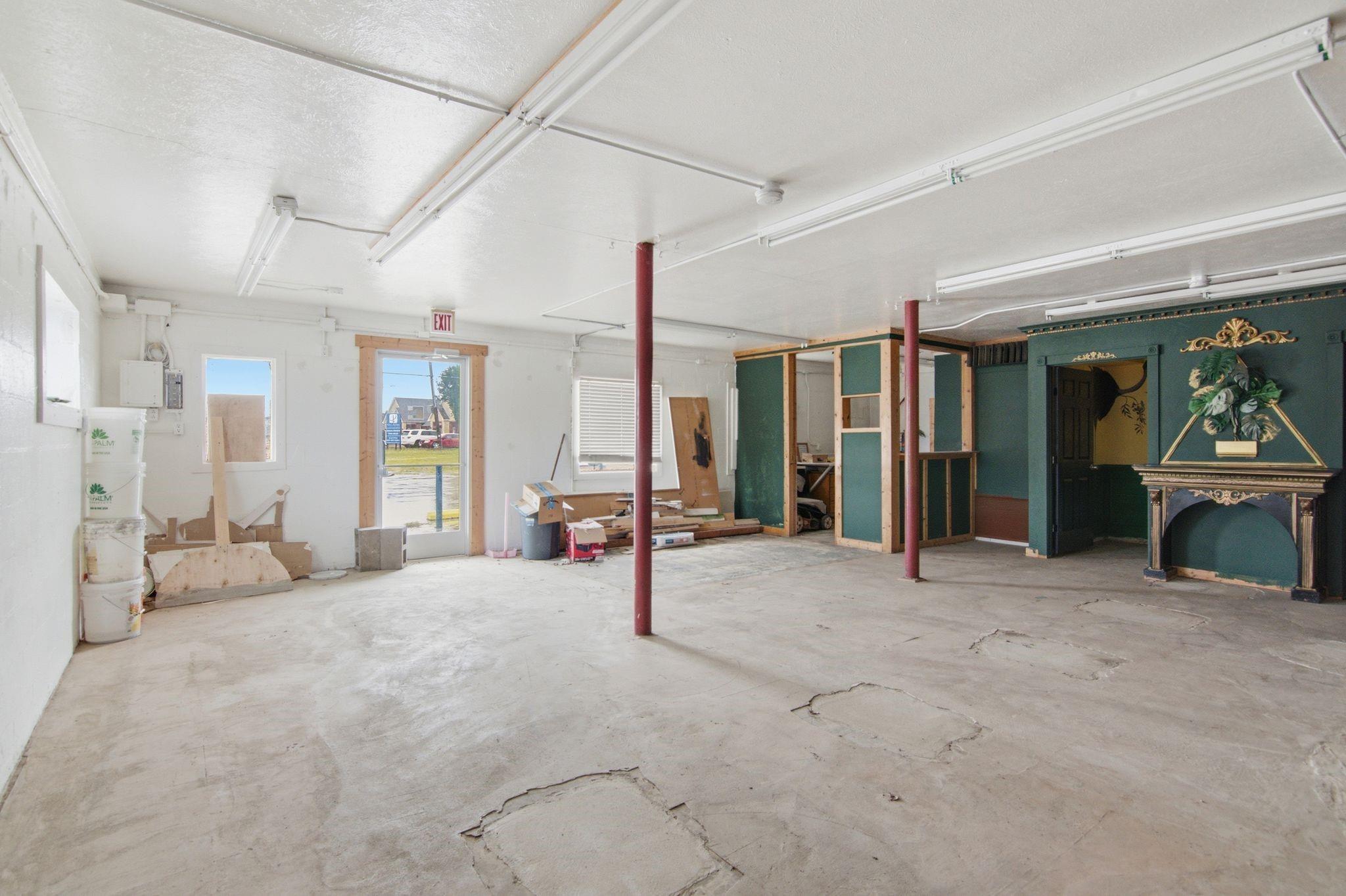 main property photo 13