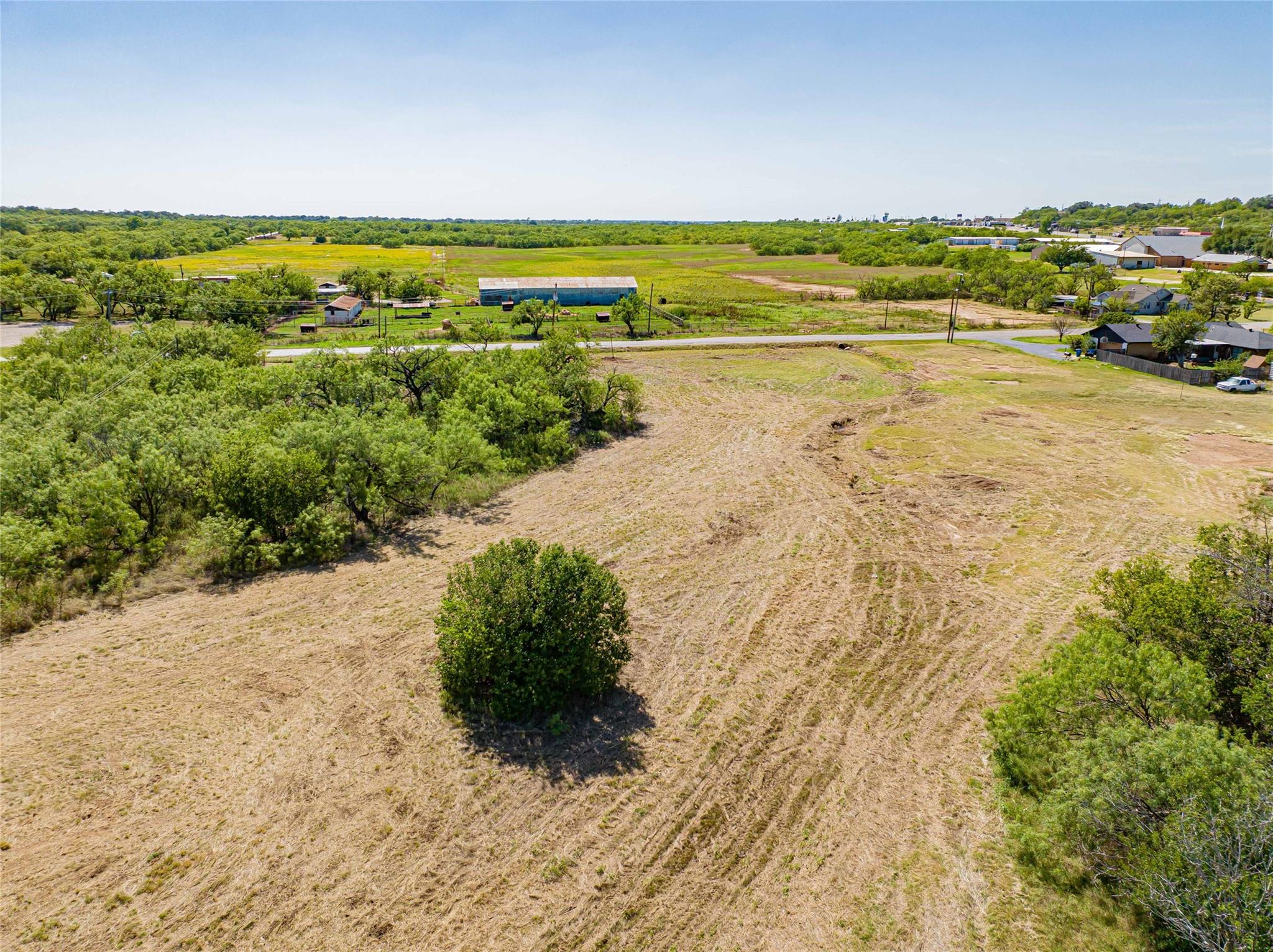 main property photo 11