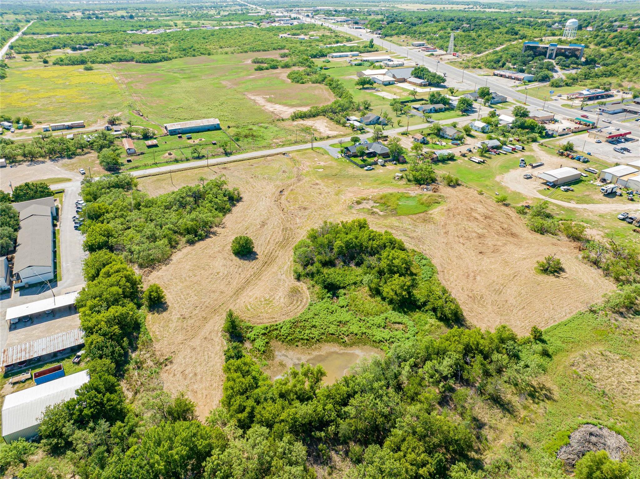 main property photo 22