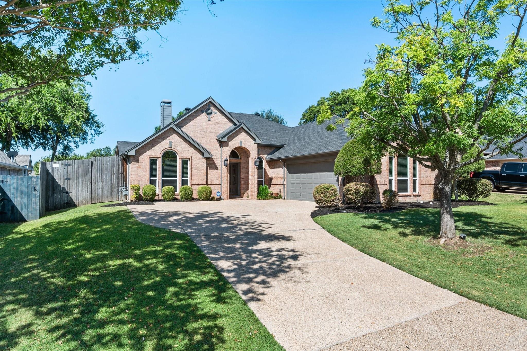 main property photo 28