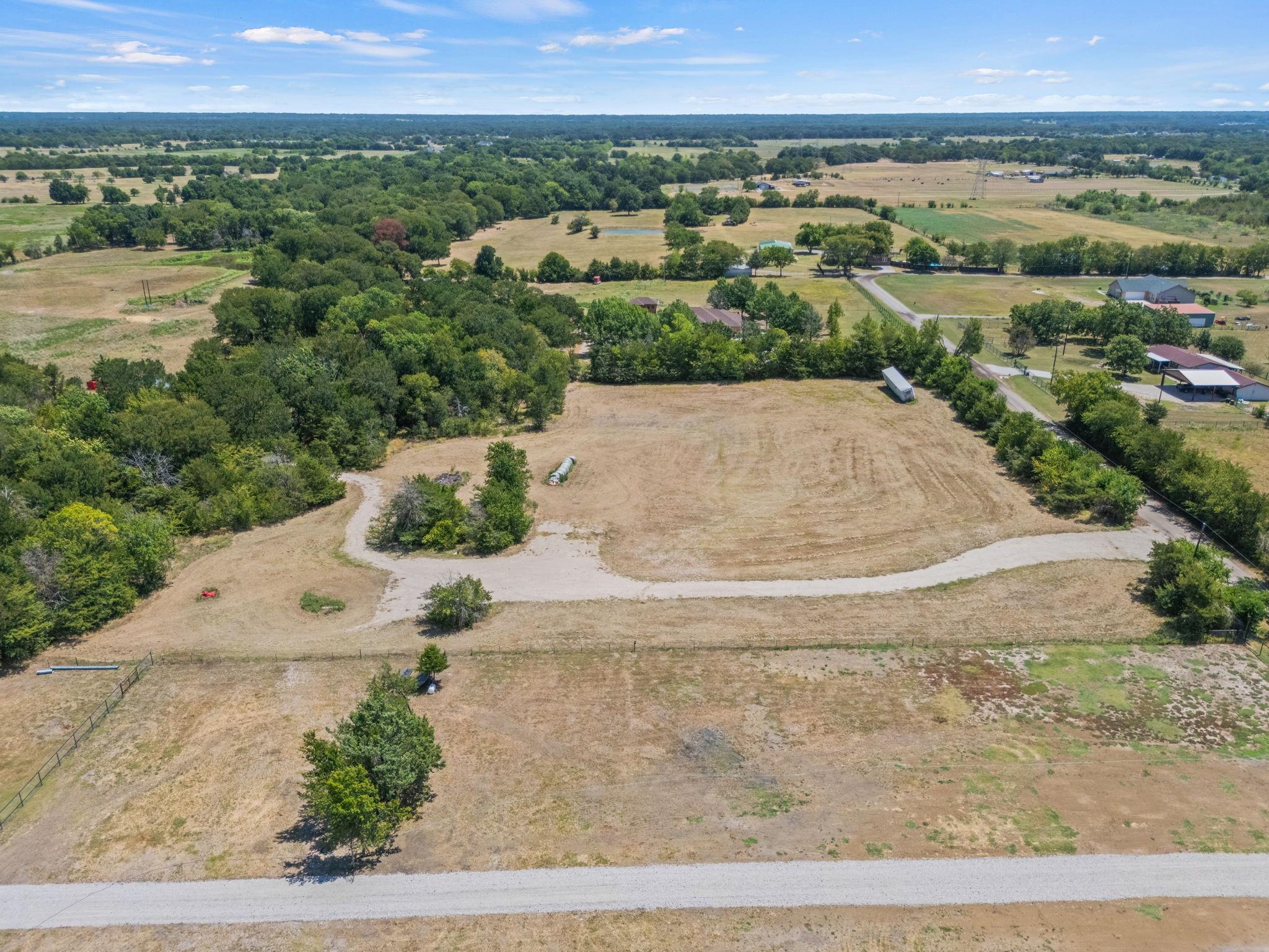 main property photo 12