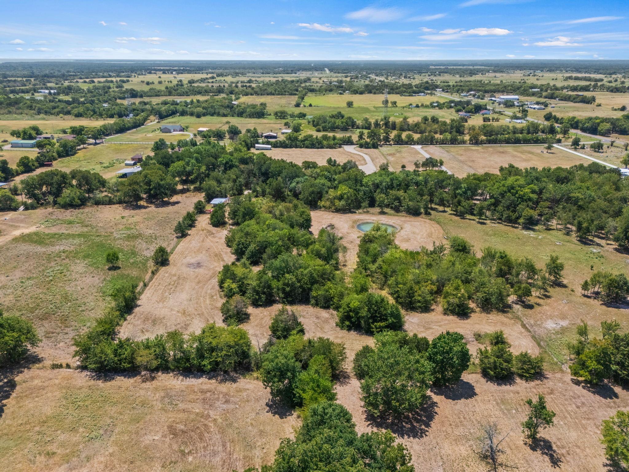 main property photo 4