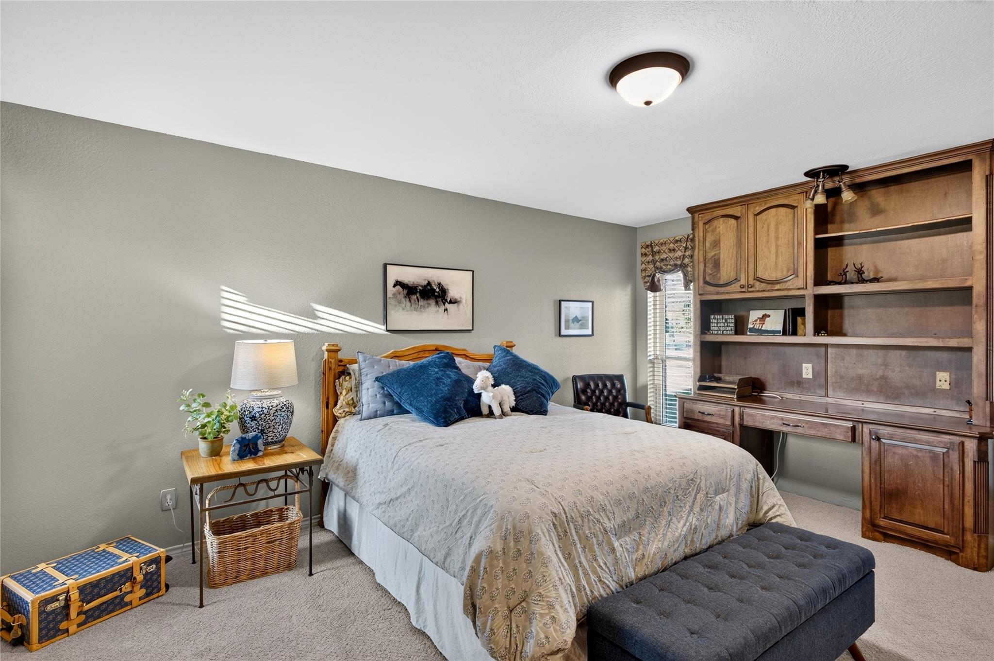 main property photo 27
