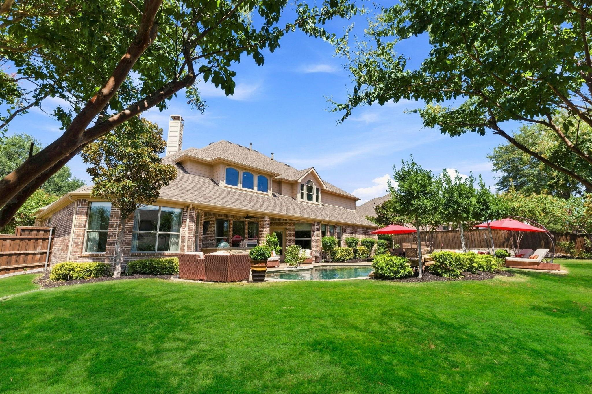 main property photo 31