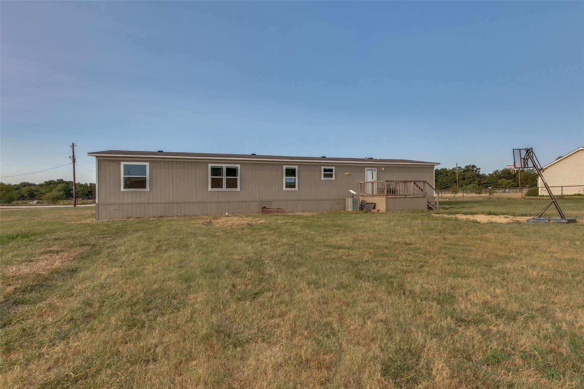 main property photo 22